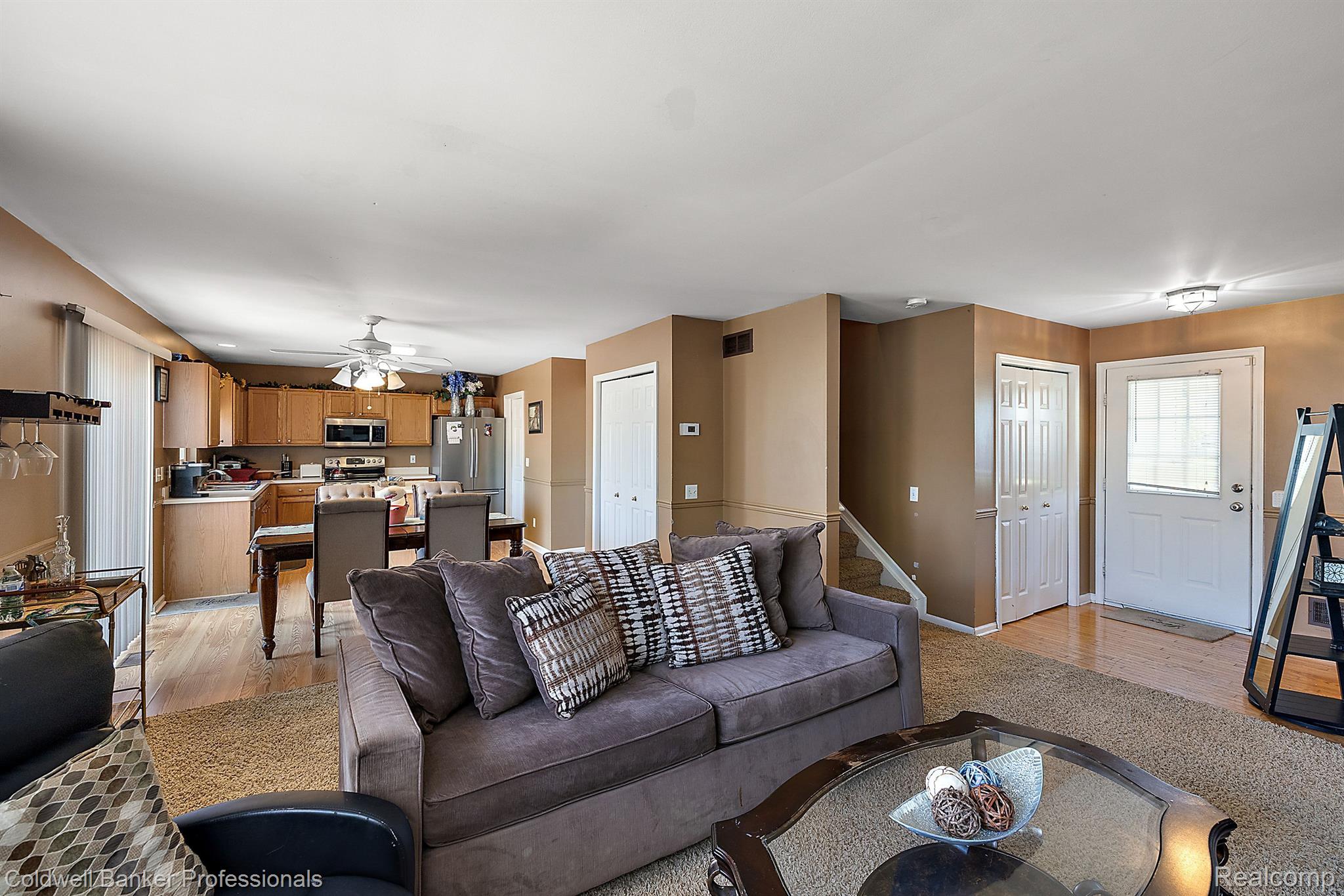 6571 MEADOWLARK Lane