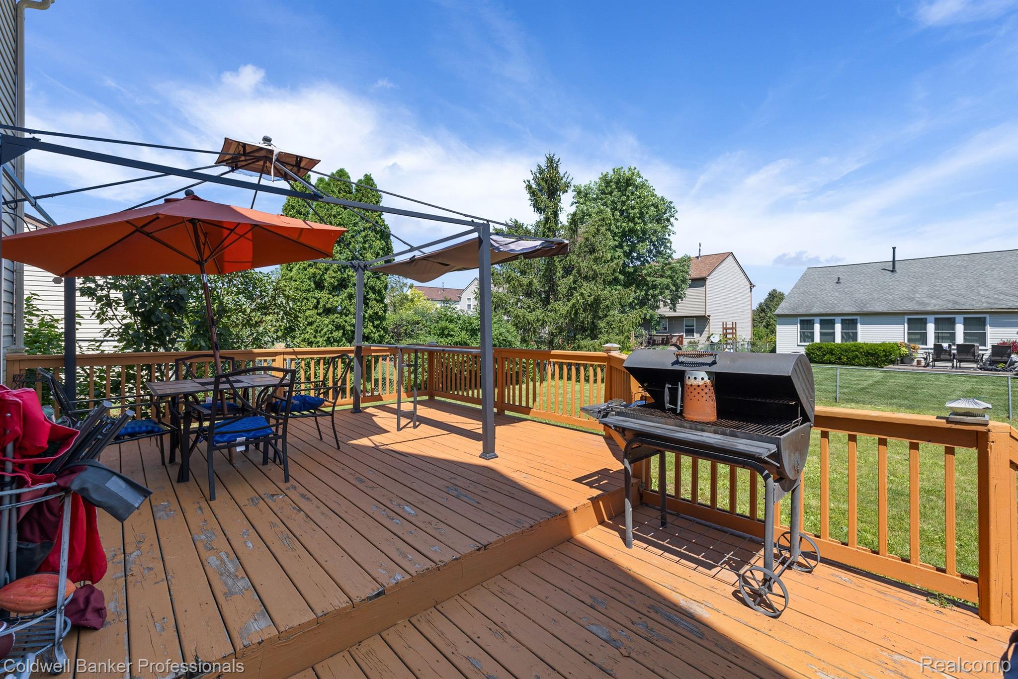 6571 MEADOWLARK Lane