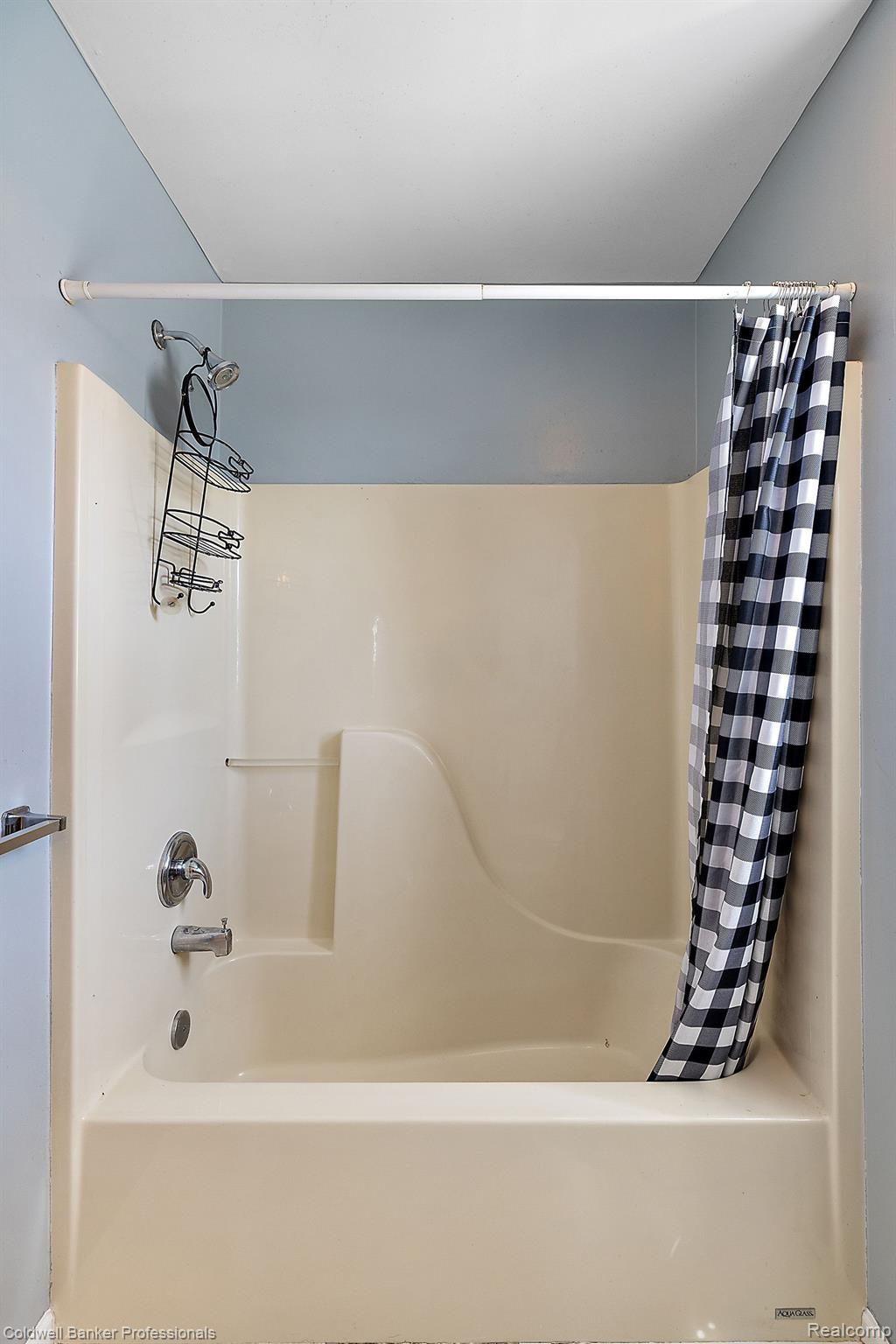 6571 MEADOWLARK Lane