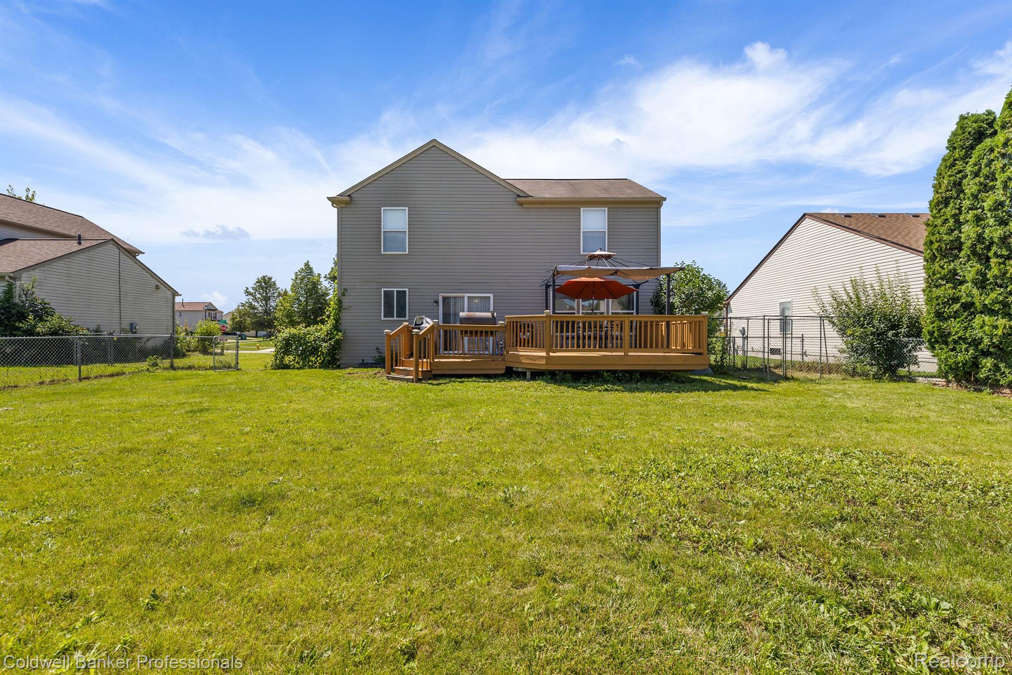 6571 MEADOWLARK Lane