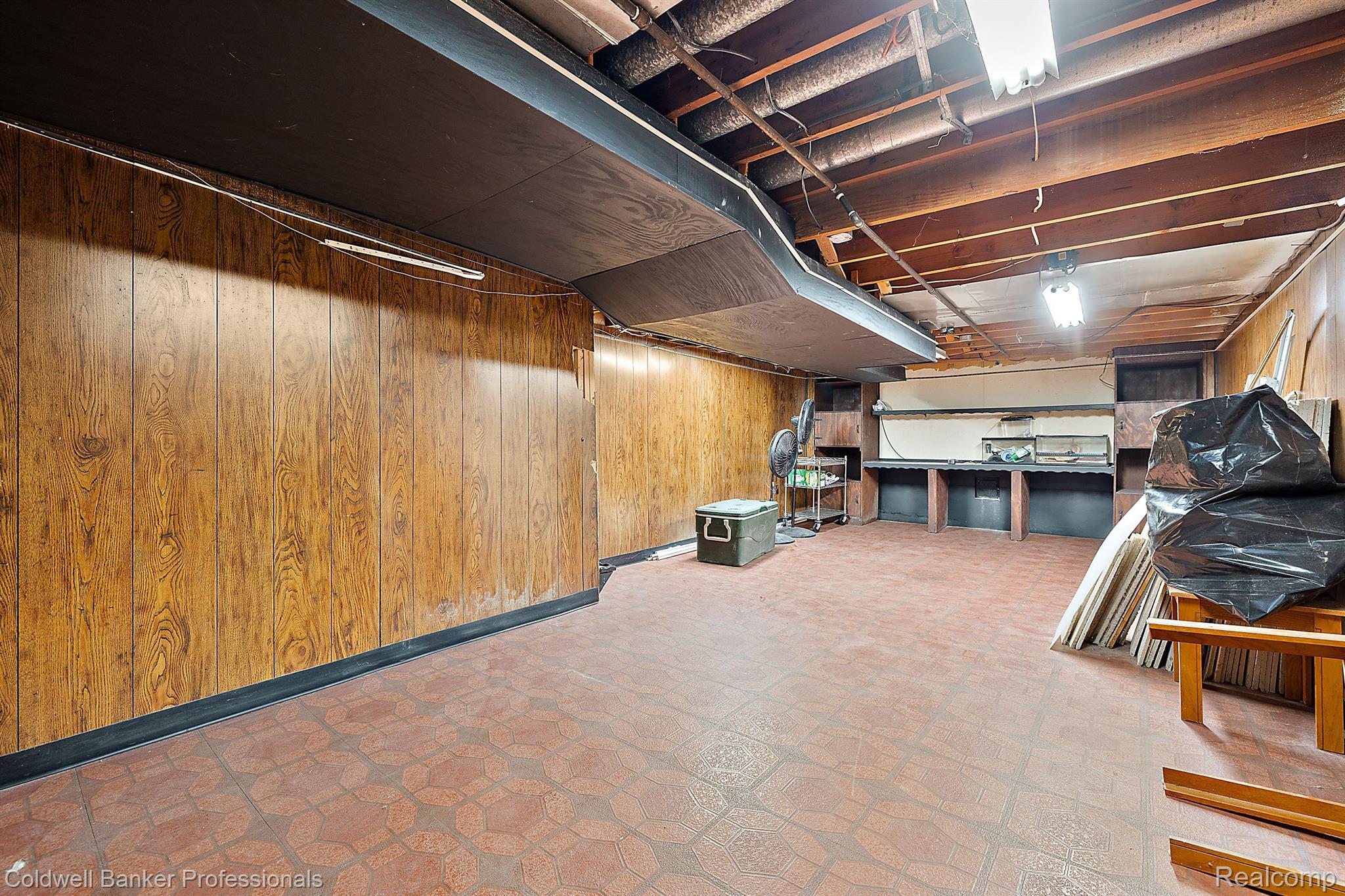 20644 MAPLEWOOD Court