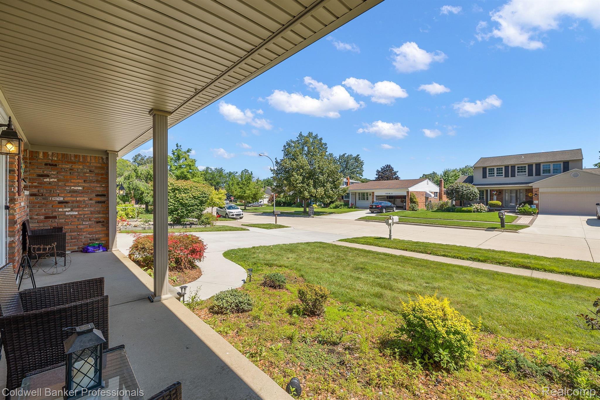 20644 MAPLEWOOD Court