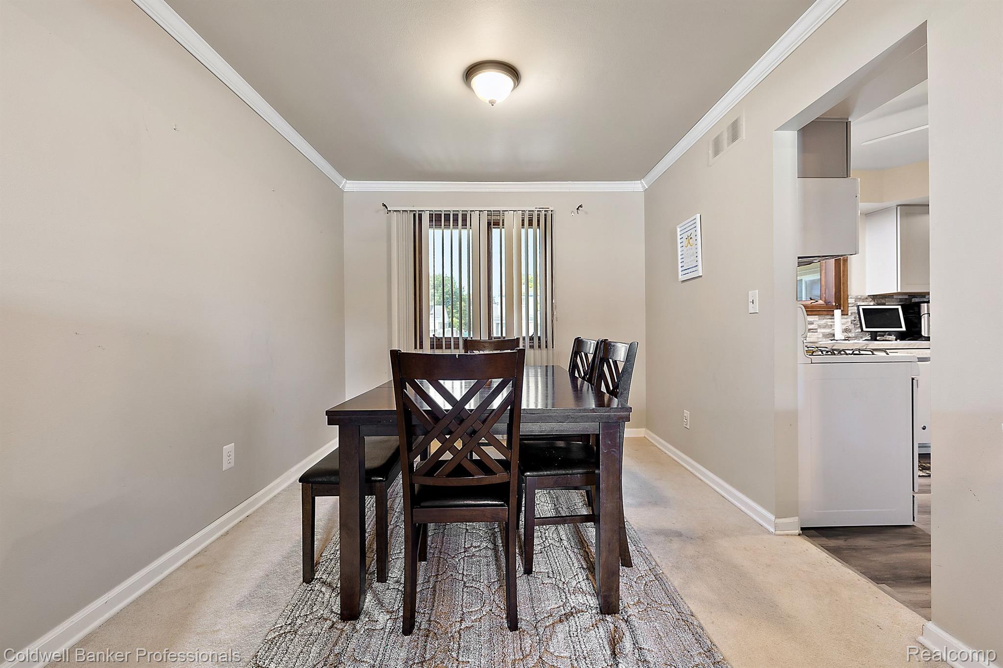 20644 MAPLEWOOD Court