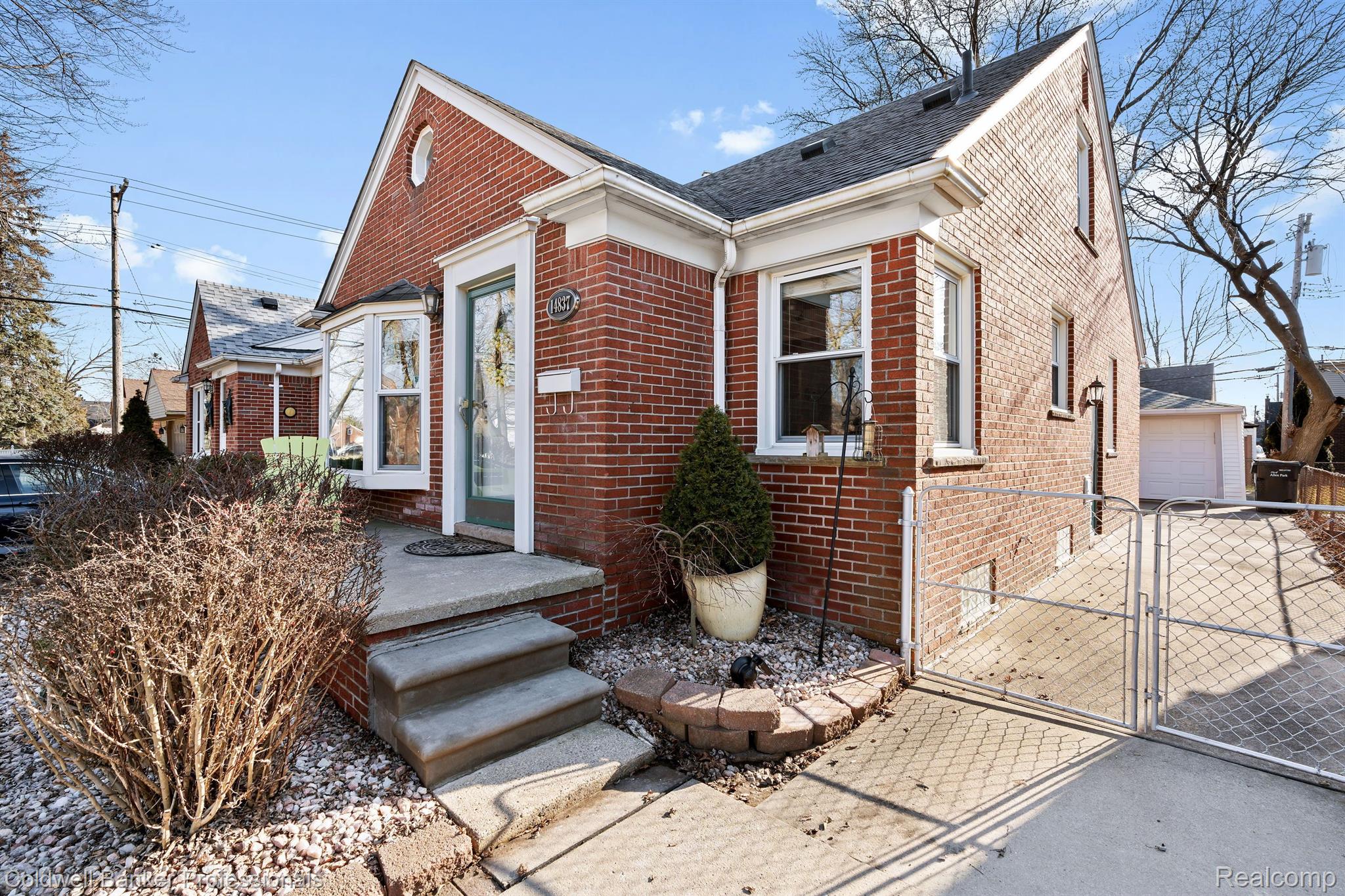 14837 ANGELIQUE Avenue