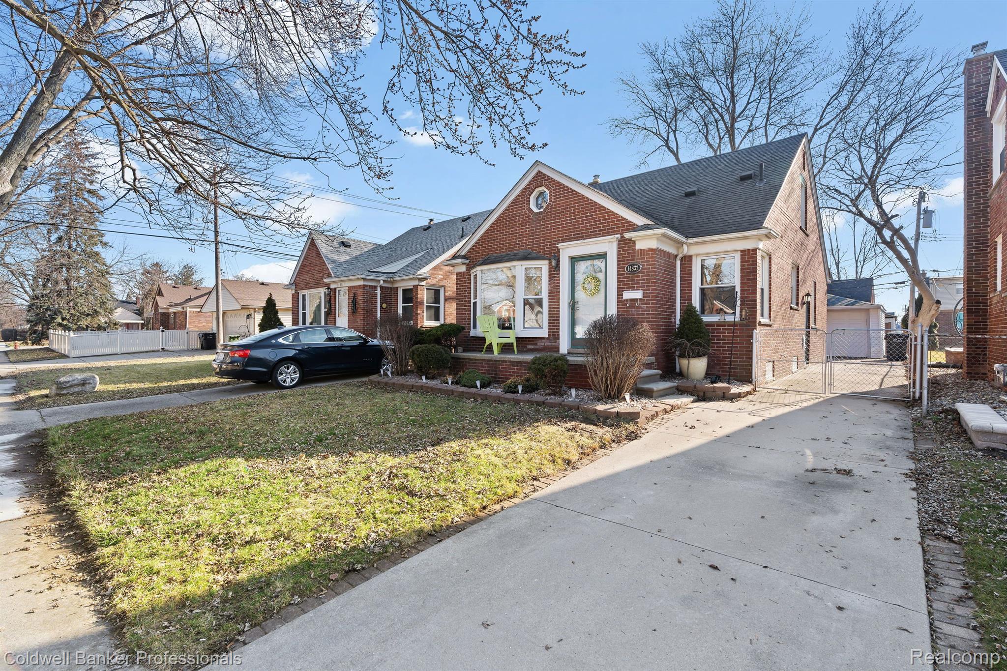 14837 ANGELIQUE Avenue