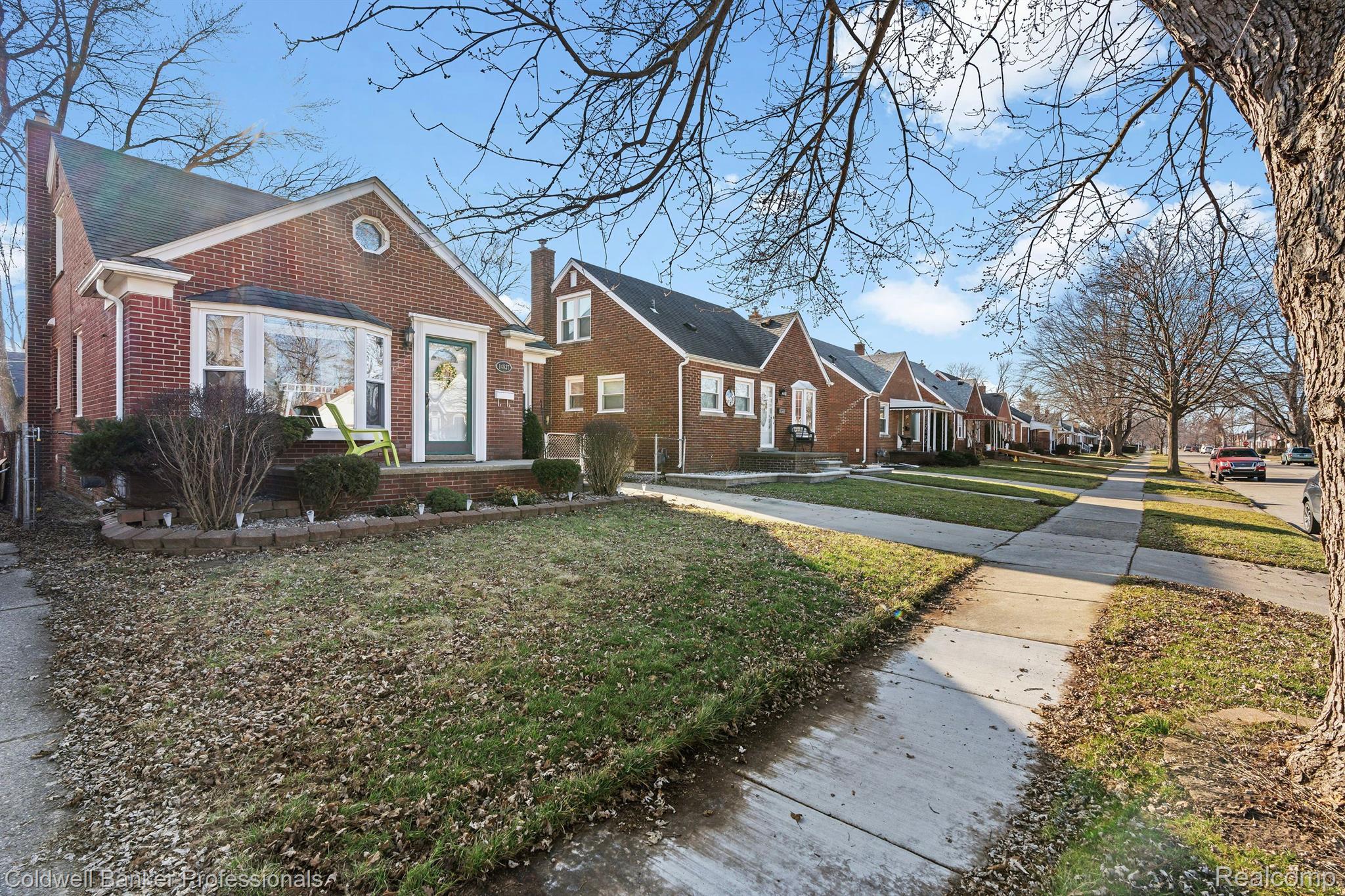 14837 ANGELIQUE Avenue