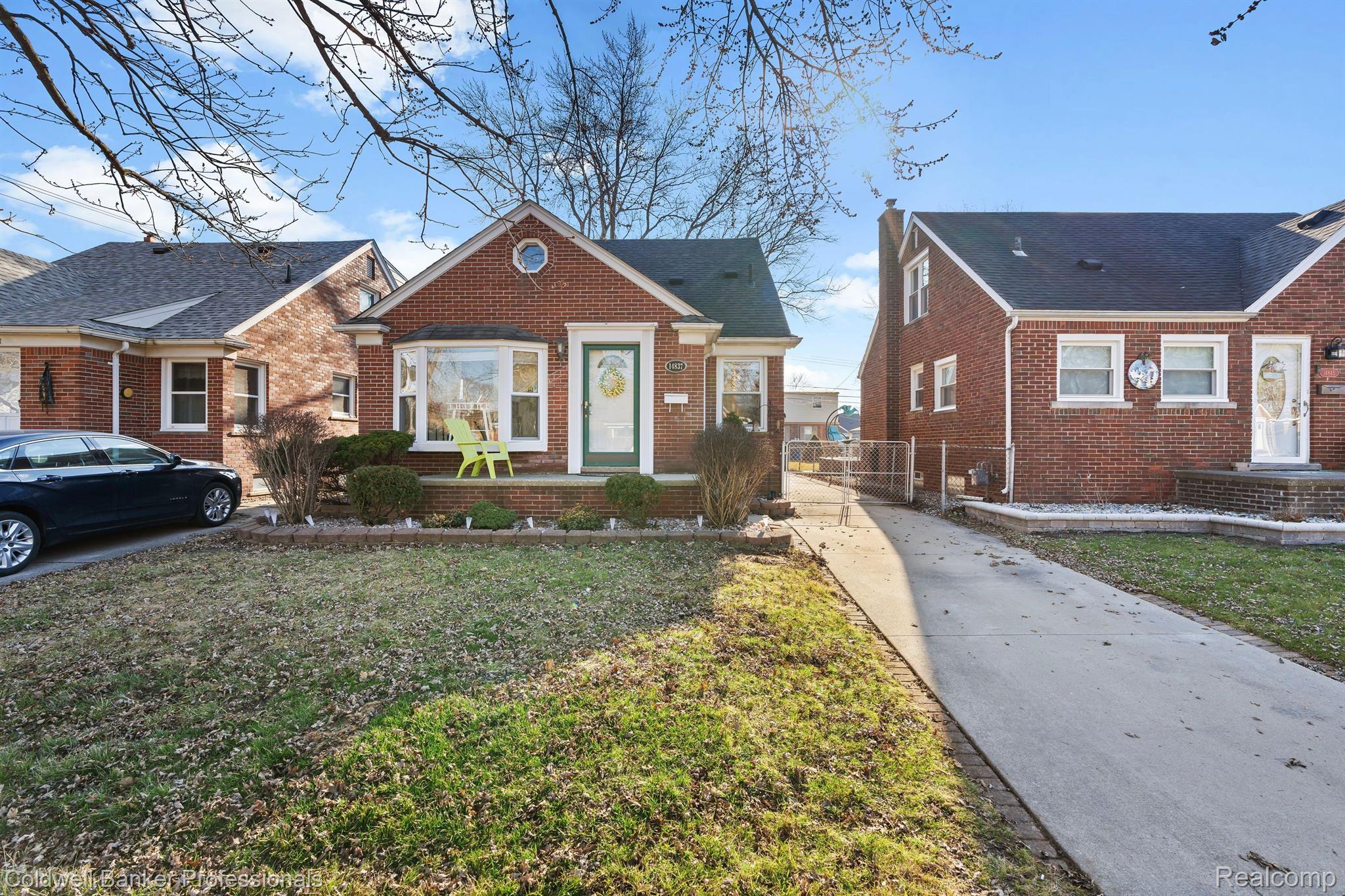 14837 ANGELIQUE Avenue