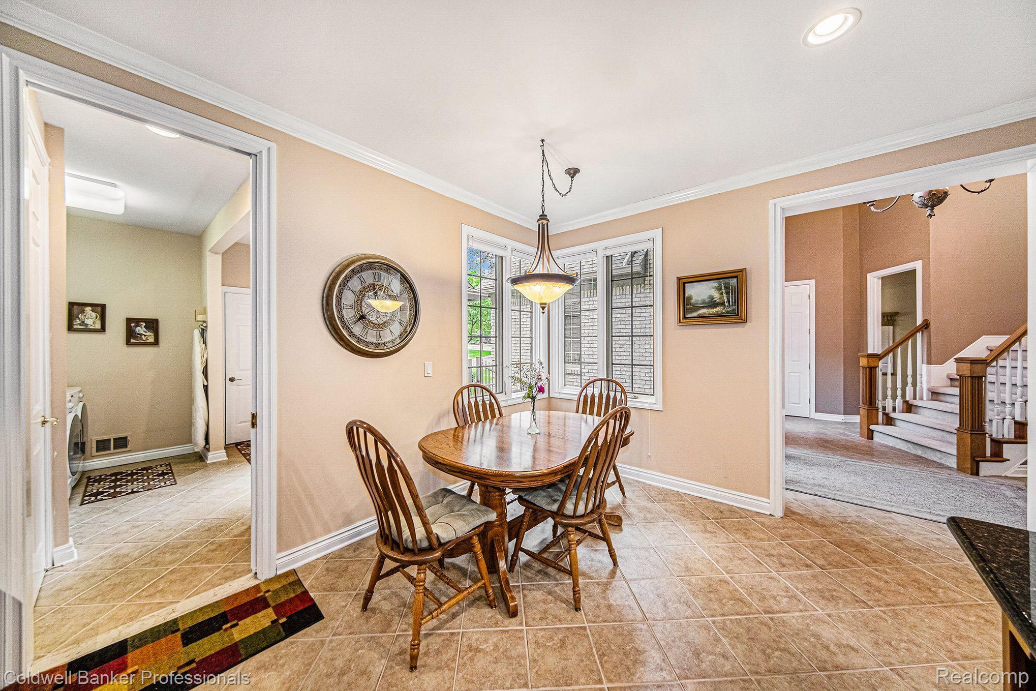 6530 ENCLAVE Drive