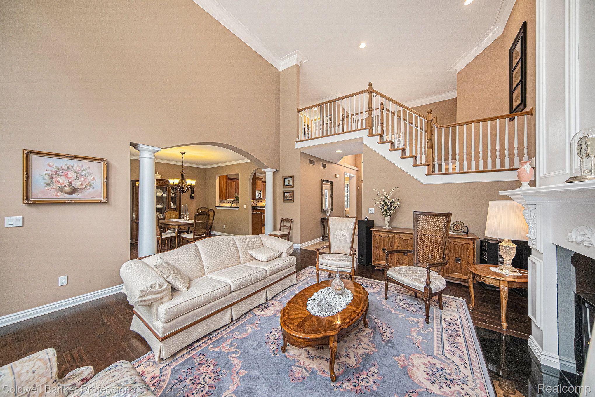6530 ENCLAVE Drive