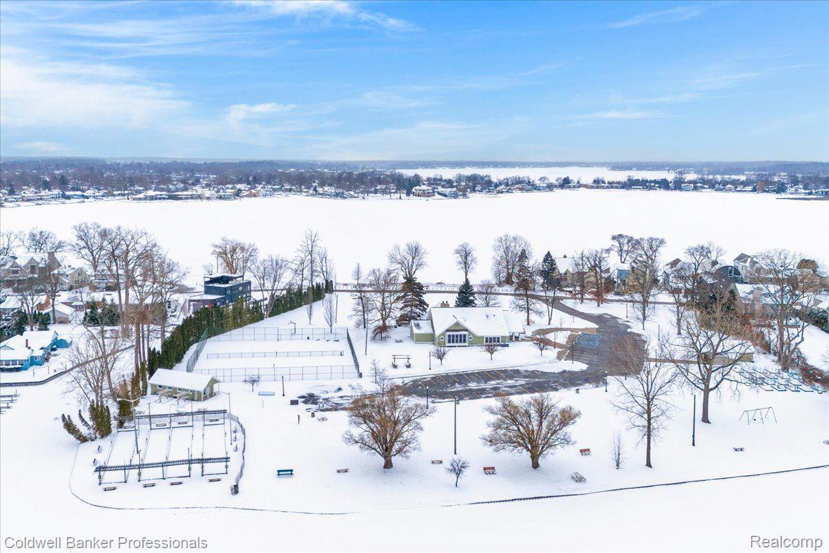 2697 LITTLETELL Avenue