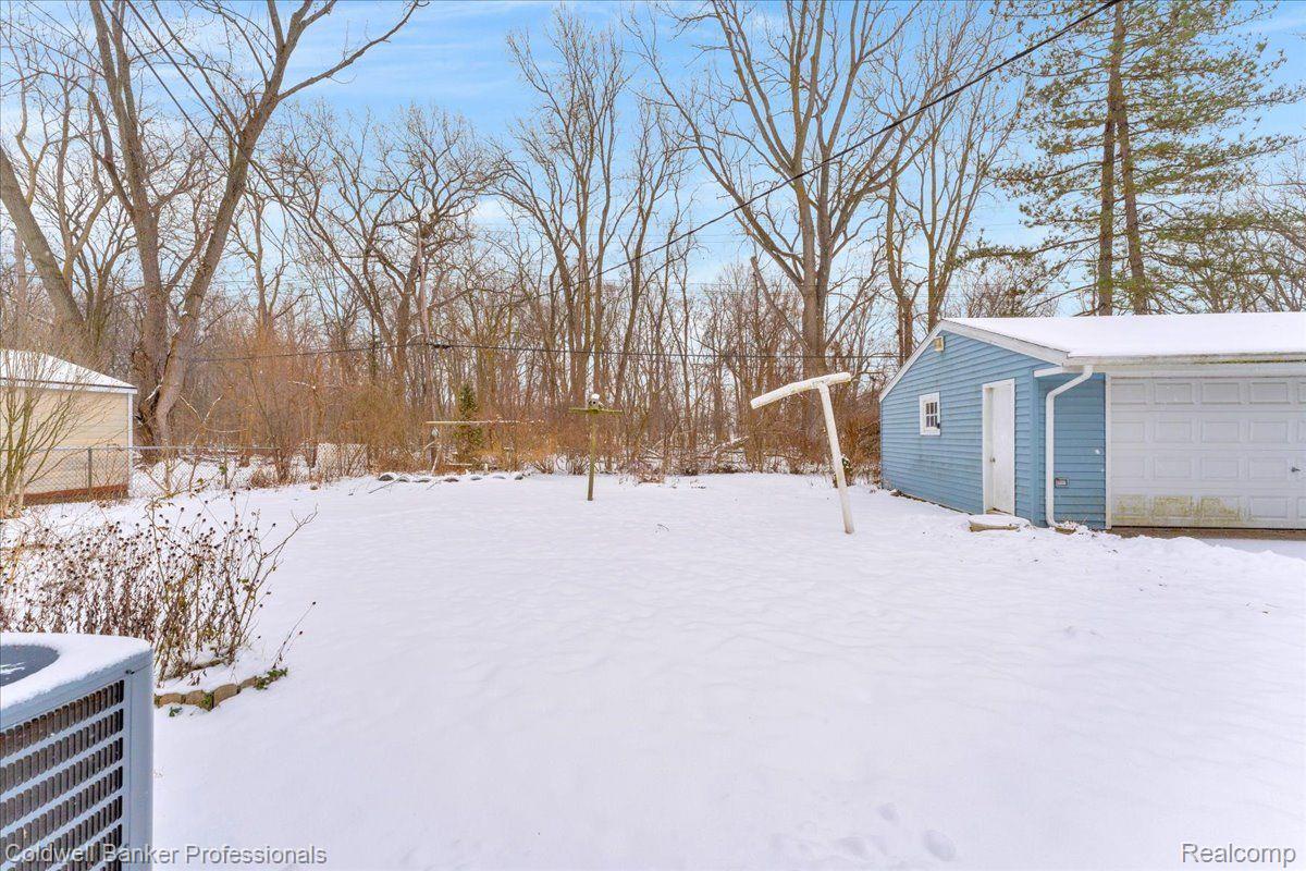 2697 LITTLETELL Avenue