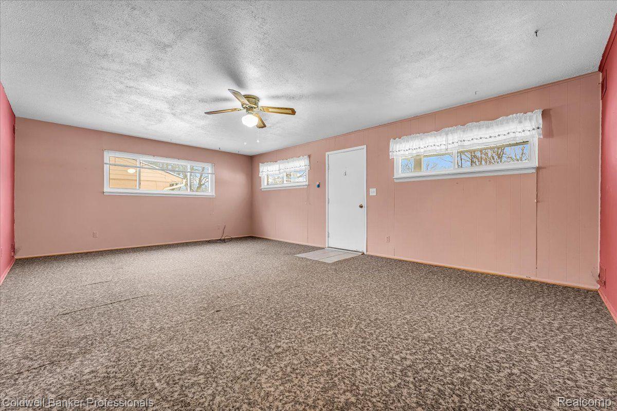 2697 LITTLETELL Avenue