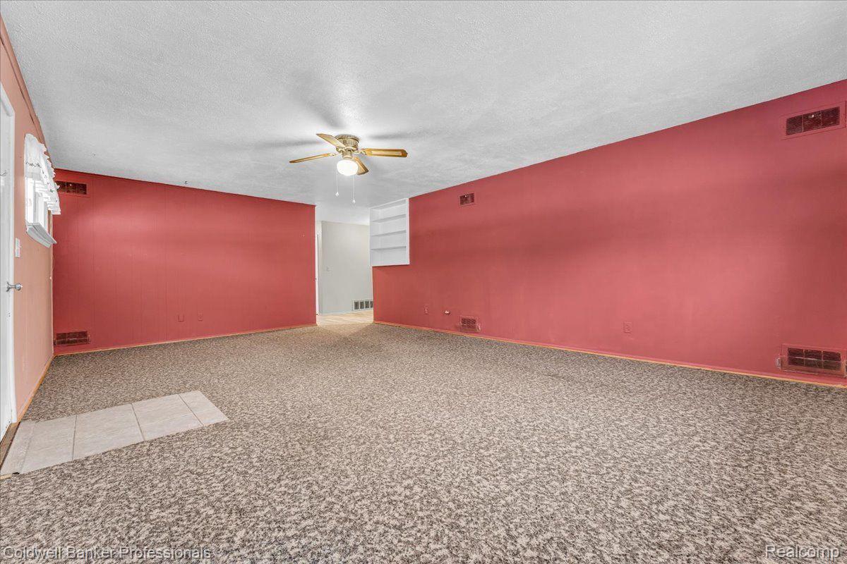 2697 LITTLETELL Avenue