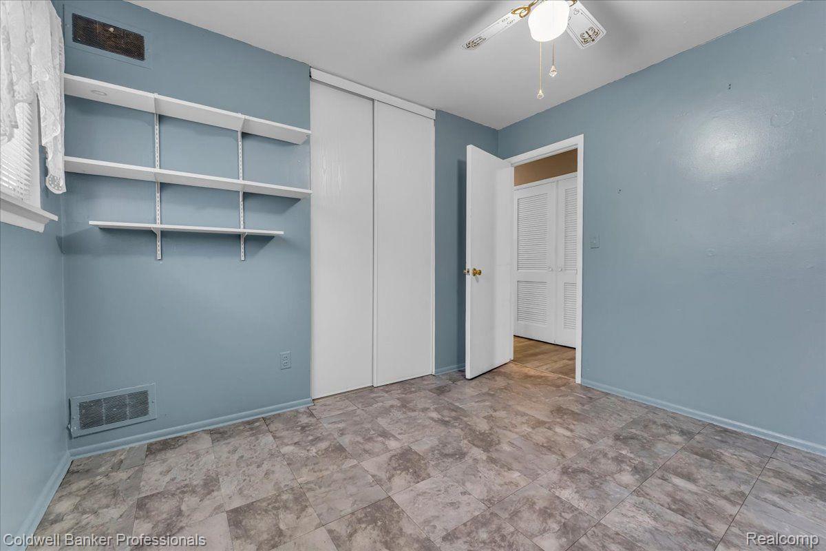 2697 LITTLETELL Avenue