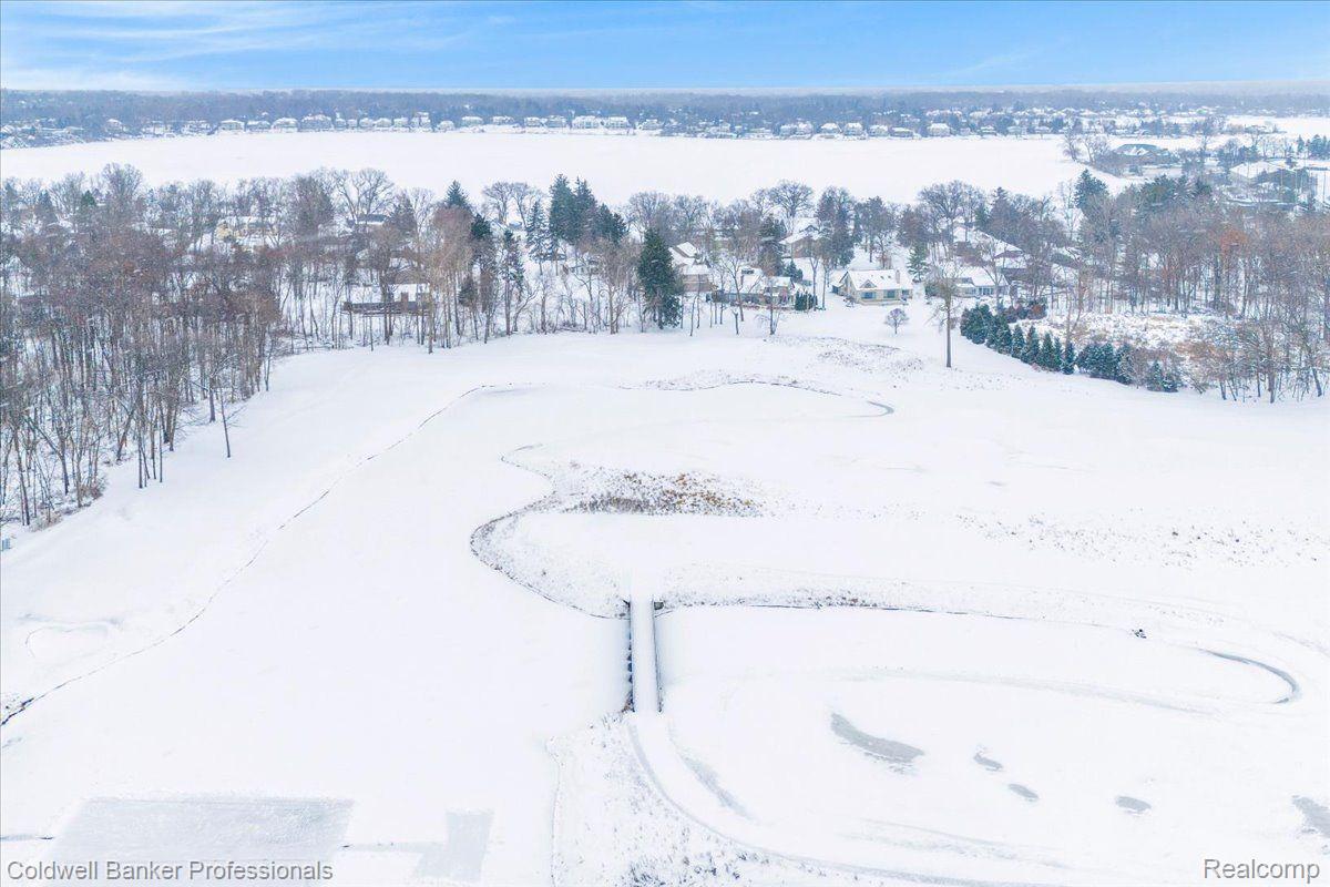 2697 LITTLETELL Avenue