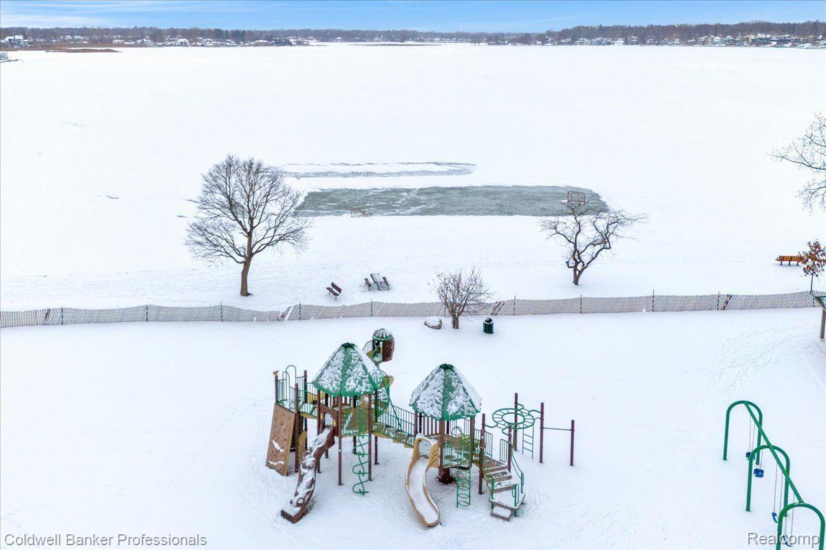 2697 LITTLETELL Avenue