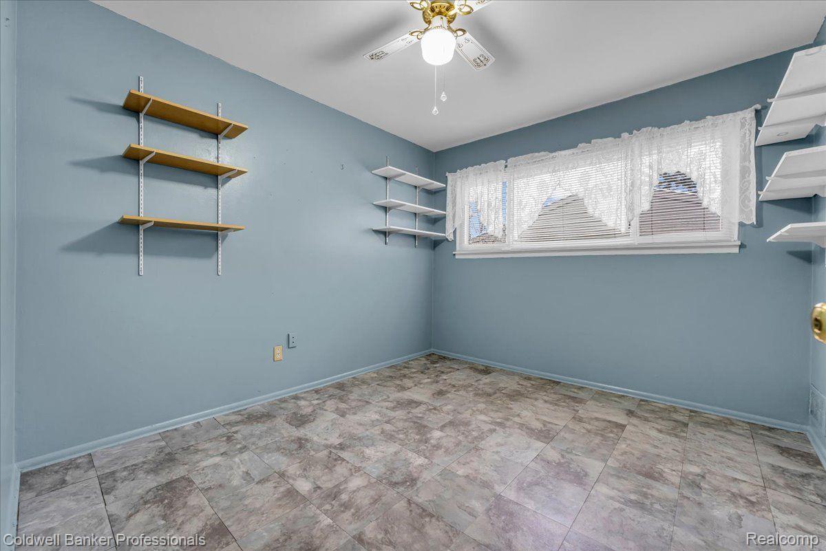 2697 LITTLETELL Avenue