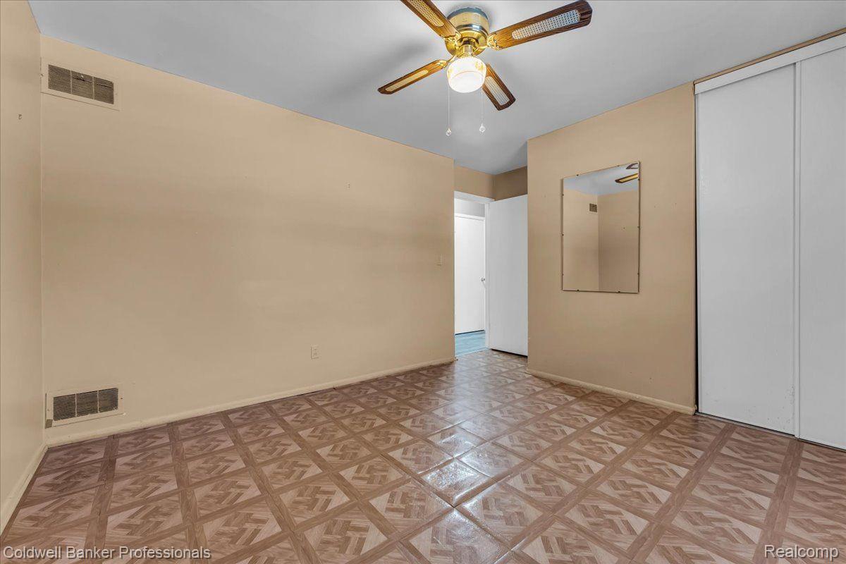 2697 LITTLETELL Avenue