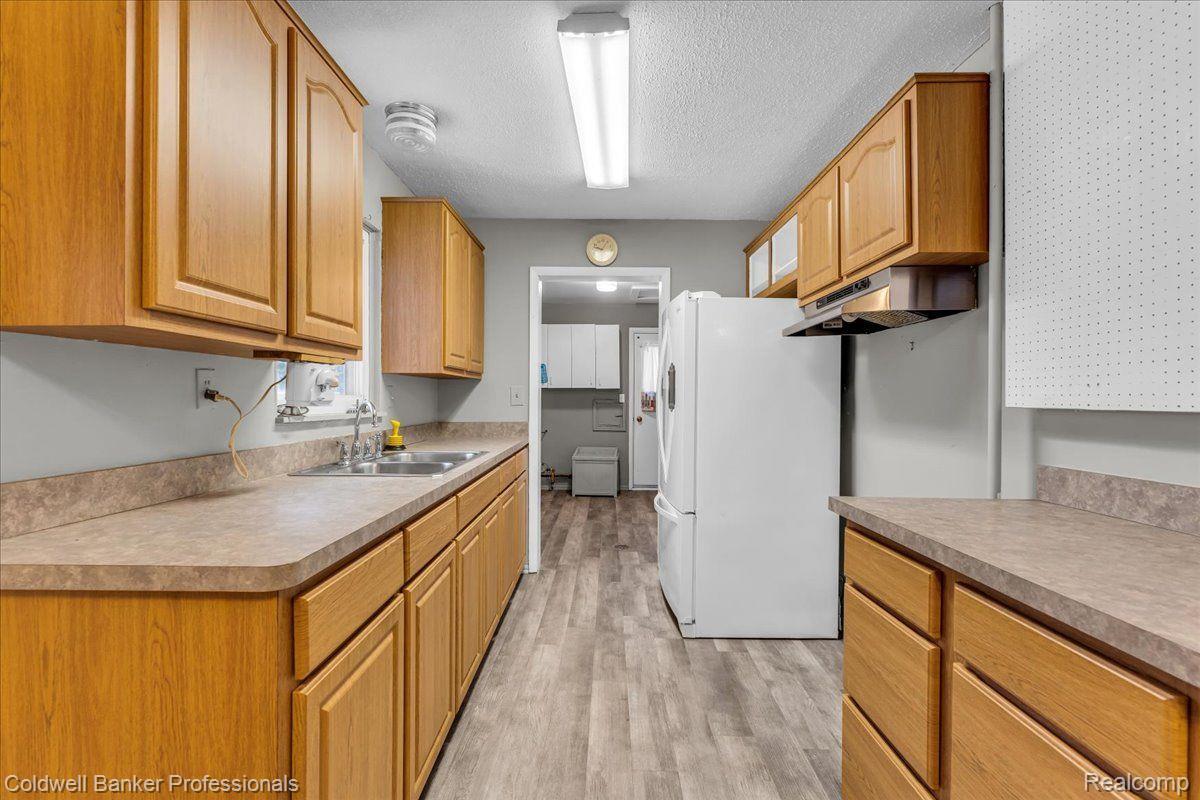 2697 LITTLETELL Avenue