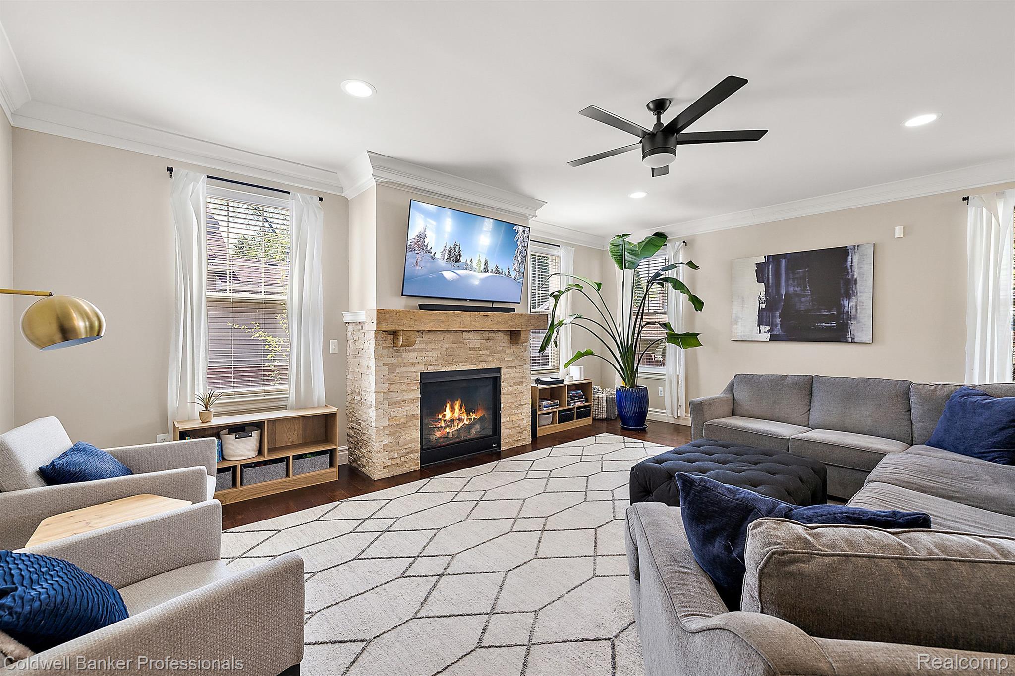 1002 ETOWAH Avenue