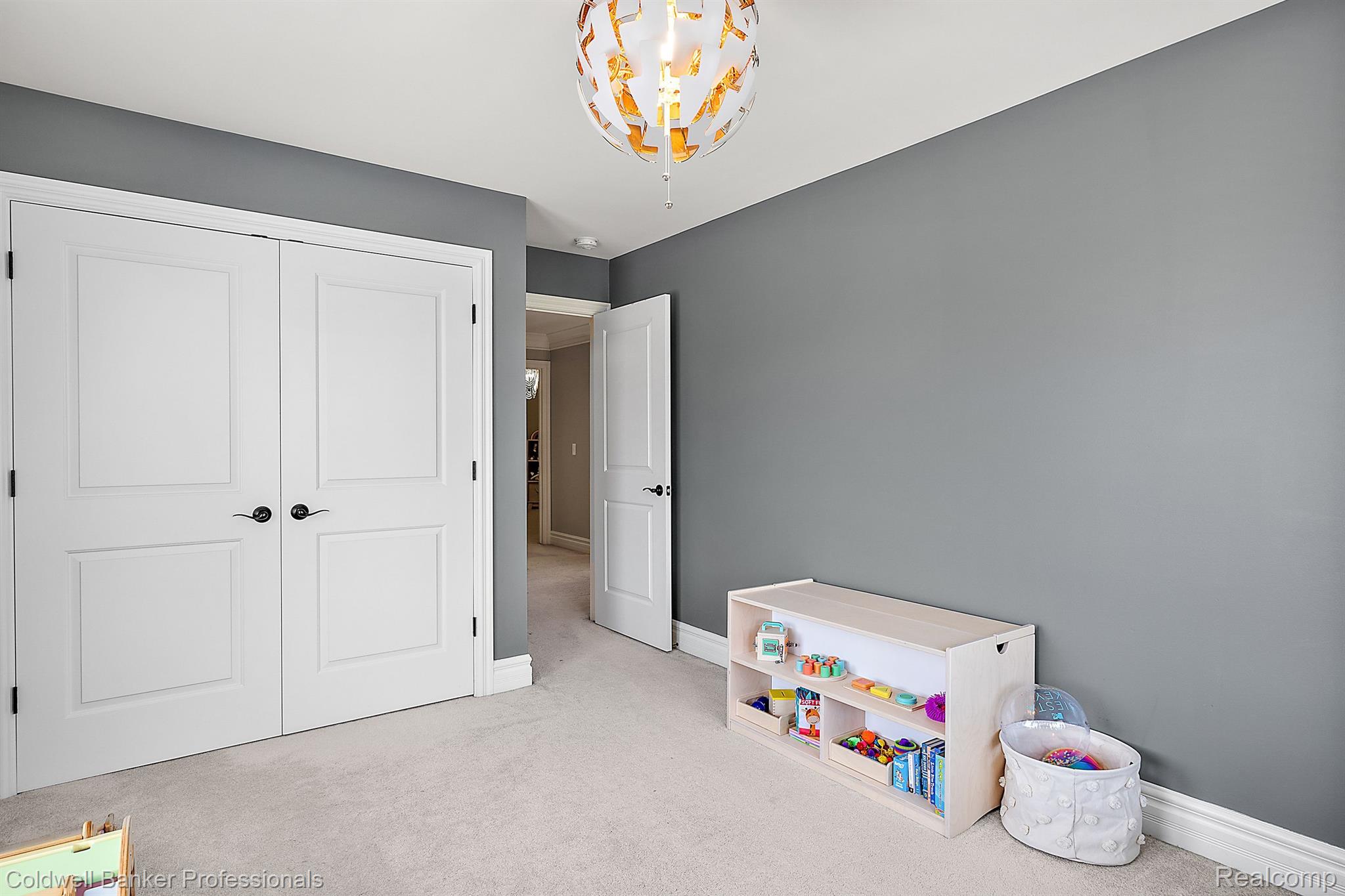 1002 ETOWAH Avenue