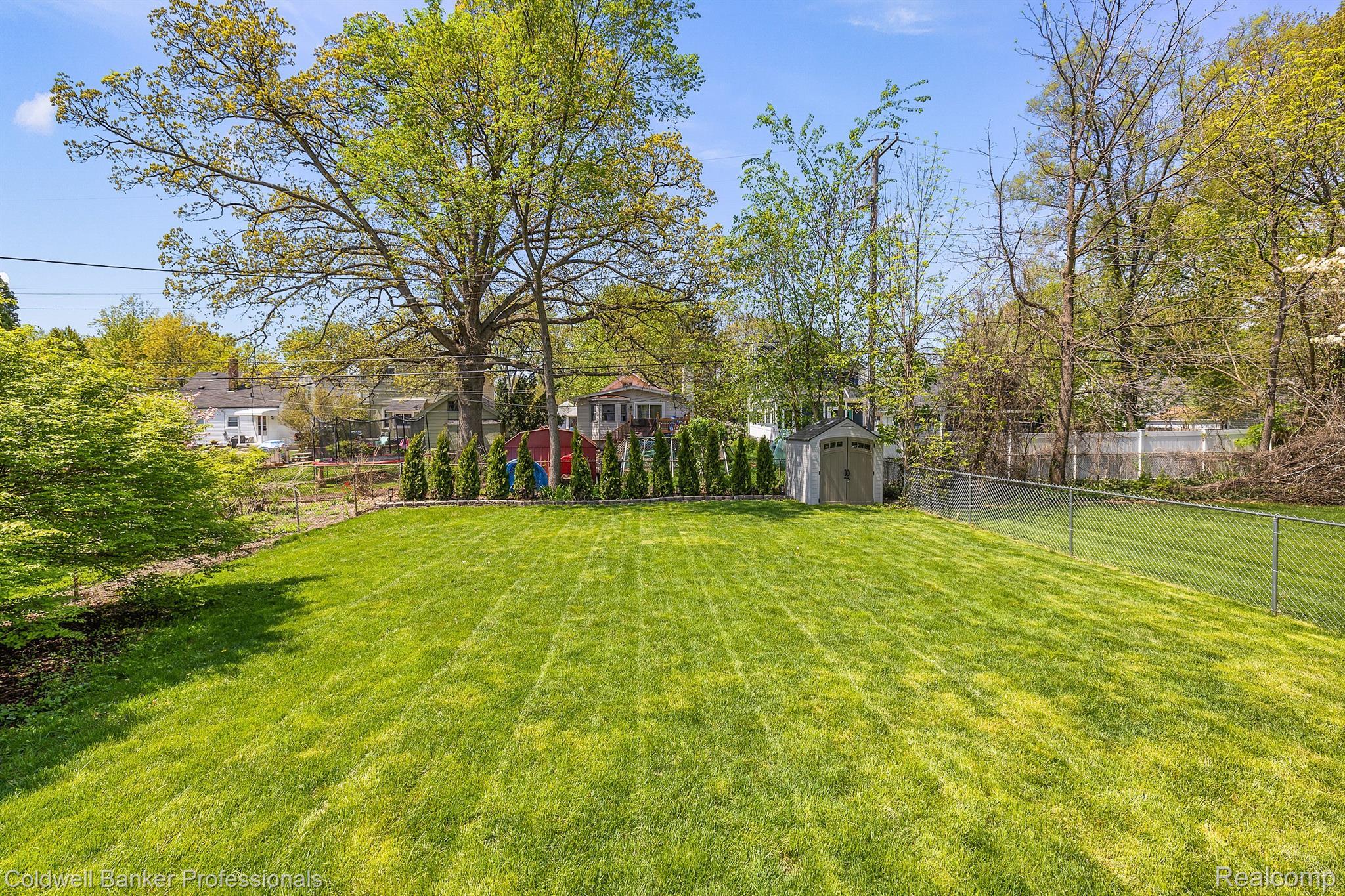 1002 ETOWAH Avenue