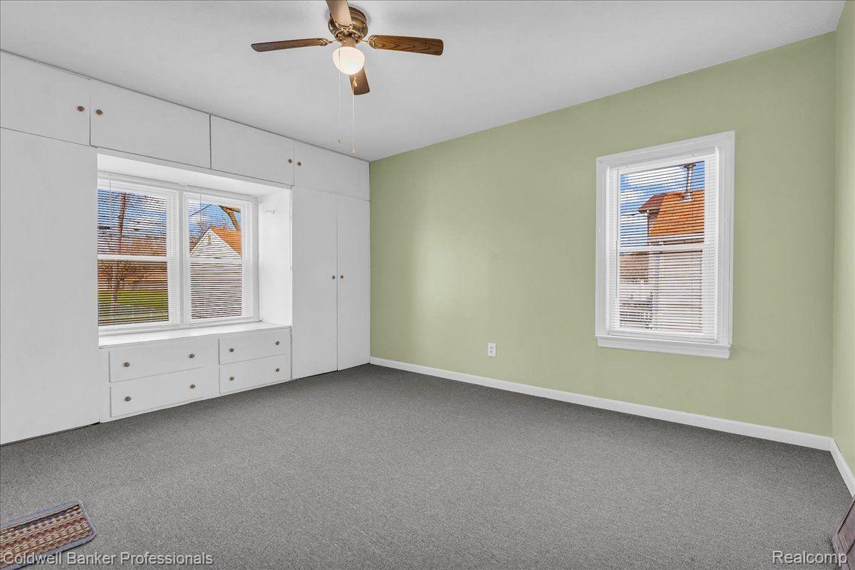 14920 FLANDERS Street