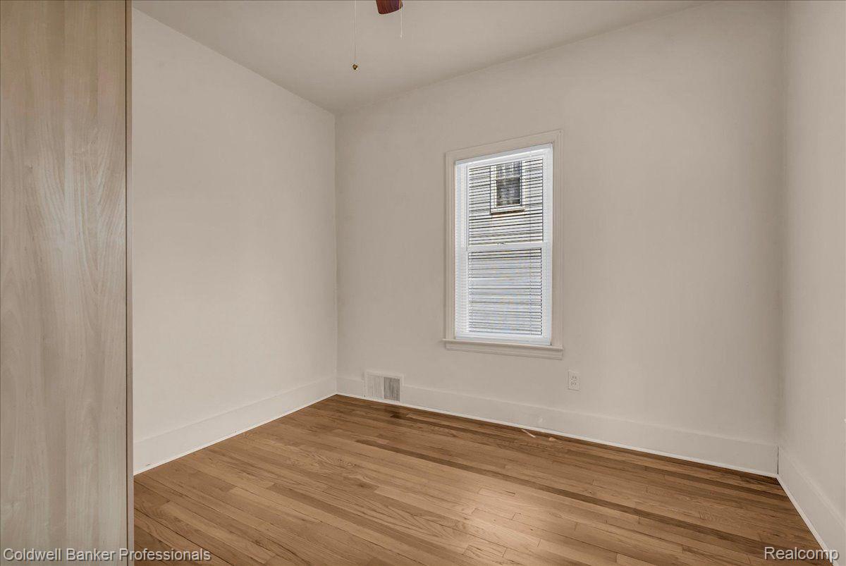 14920 FLANDERS Street