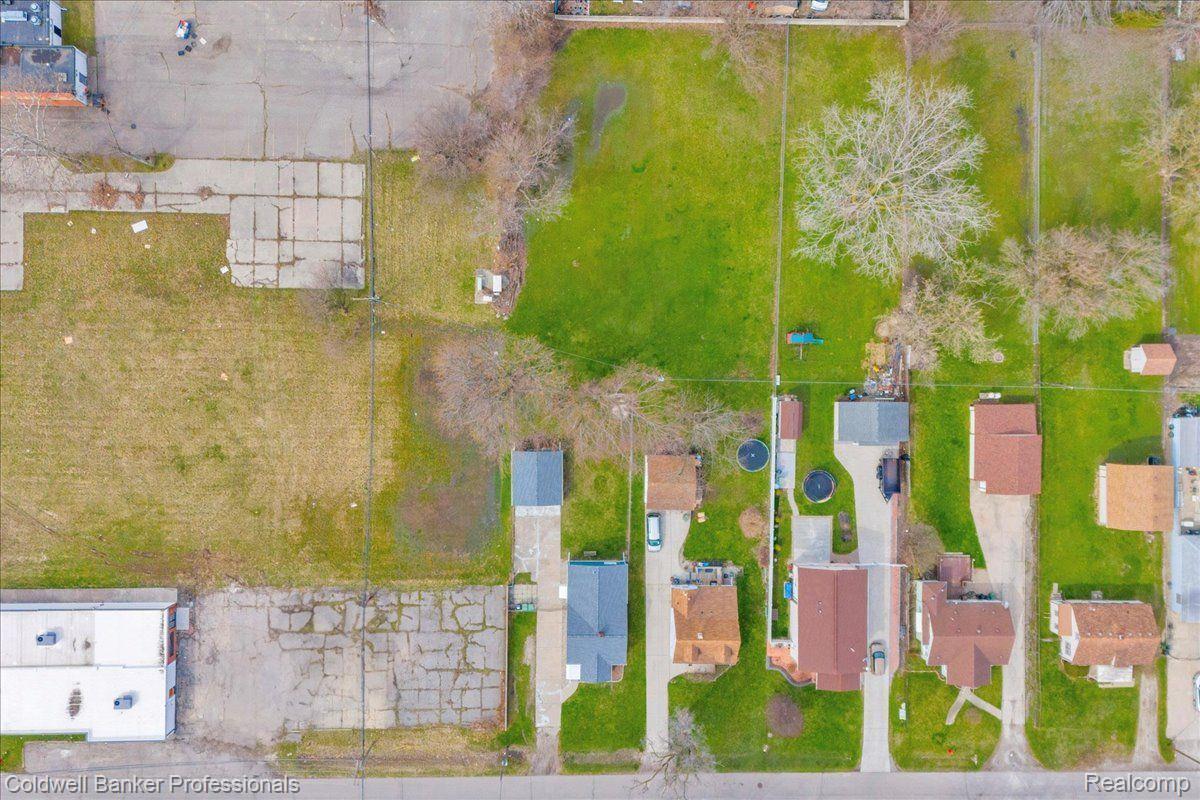 14920 FLANDERS Street