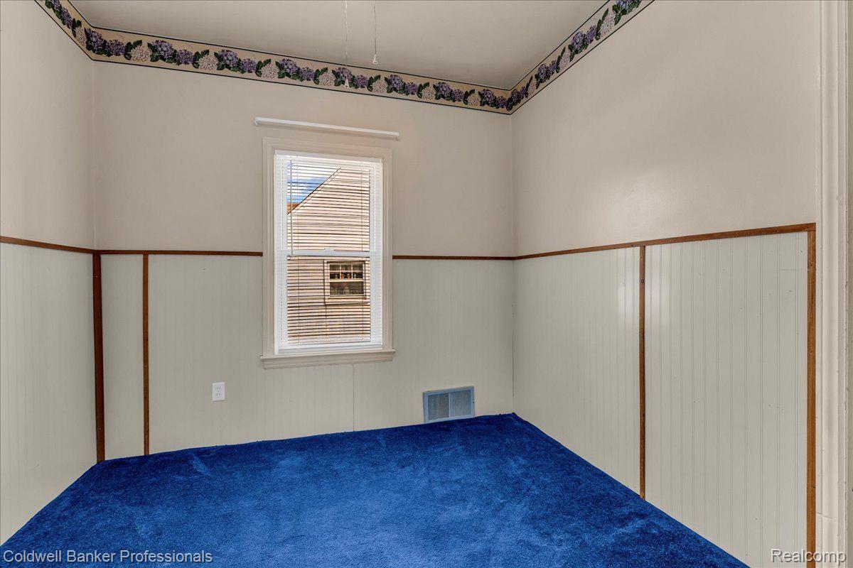 14920 FLANDERS Street