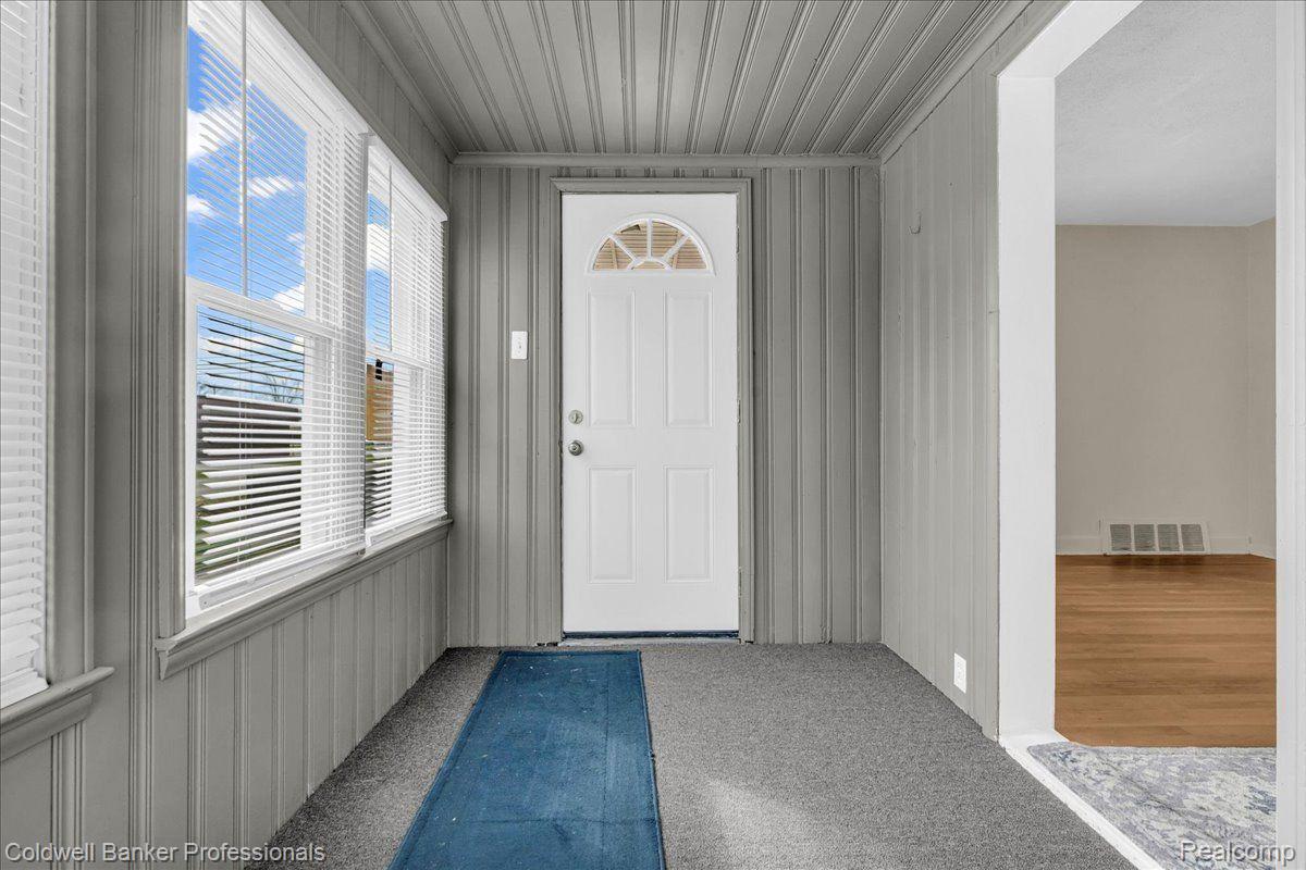 14920 FLANDERS Street