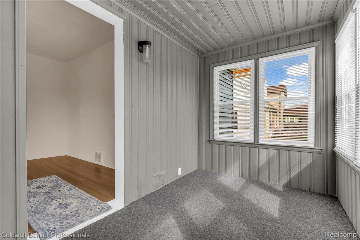 14920 FLANDERS Street