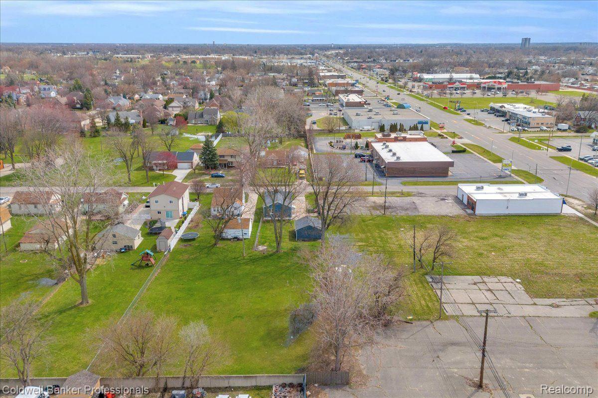 14920 FLANDERS Street