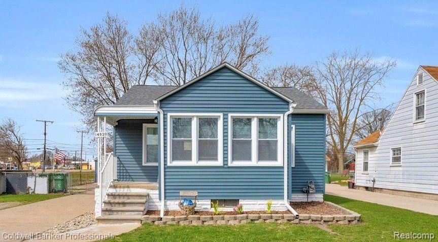 14920 FLANDERS Street