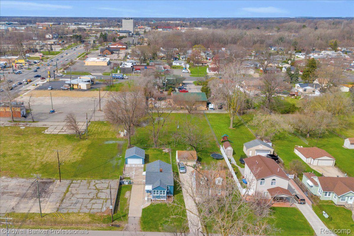 14920 FLANDERS Street