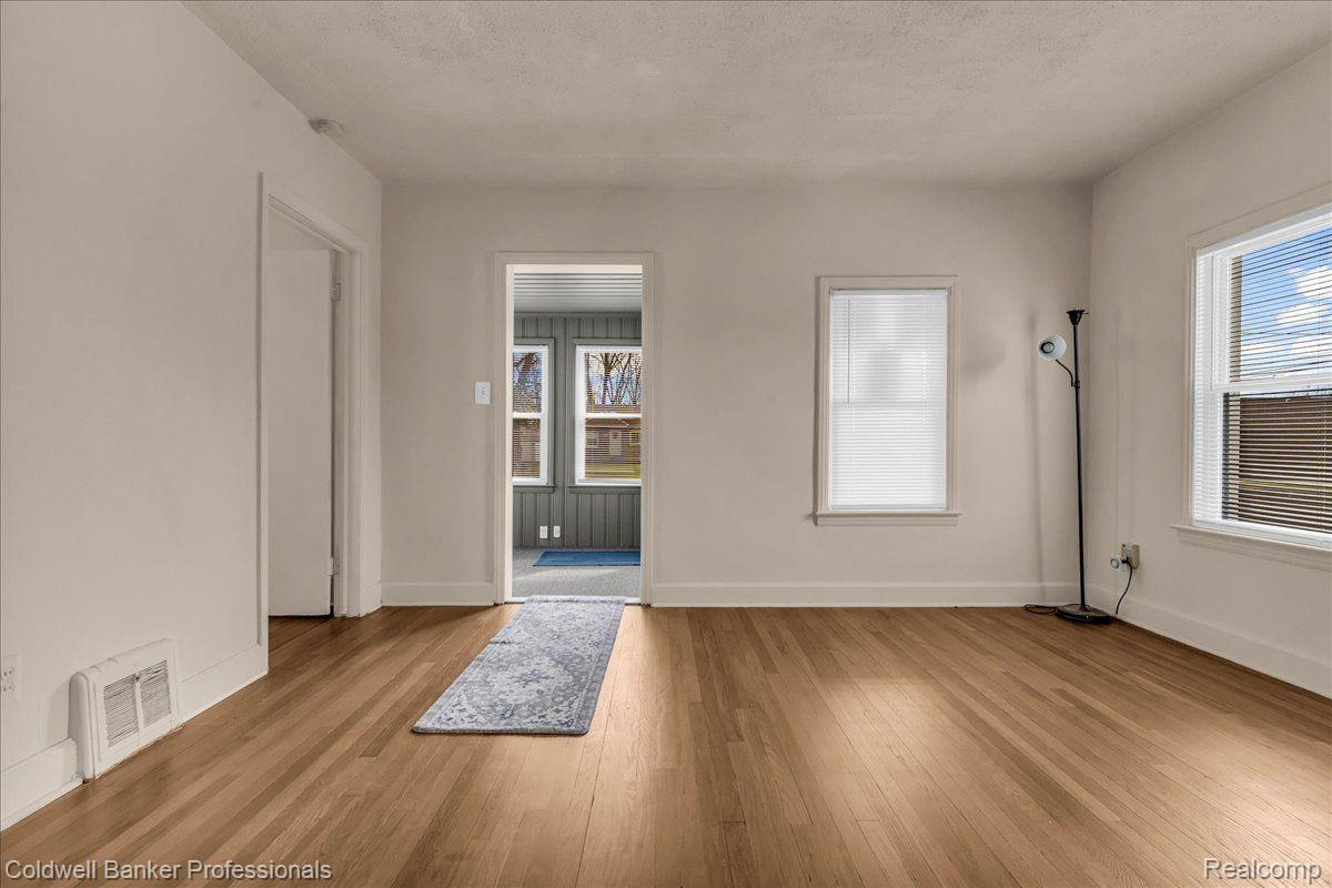 14920 FLANDERS Street