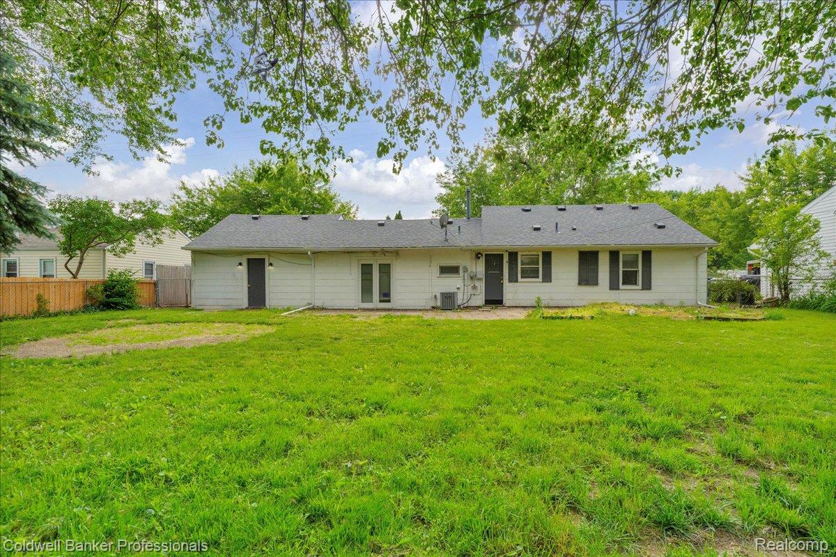 9060 N Sheldon Road