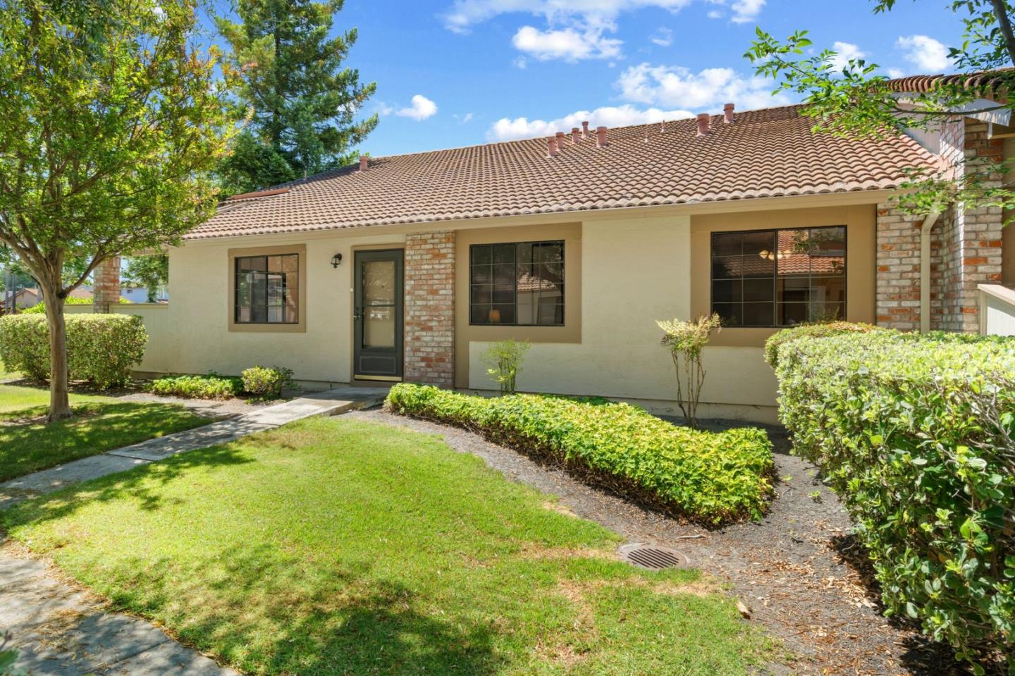 403 Colony Knoll Drive