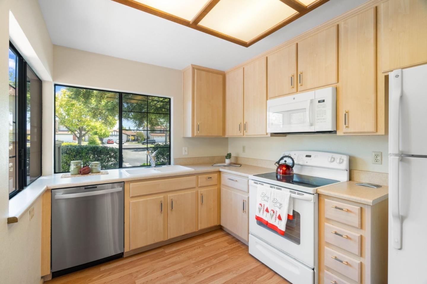 403 Colony Knoll Drive