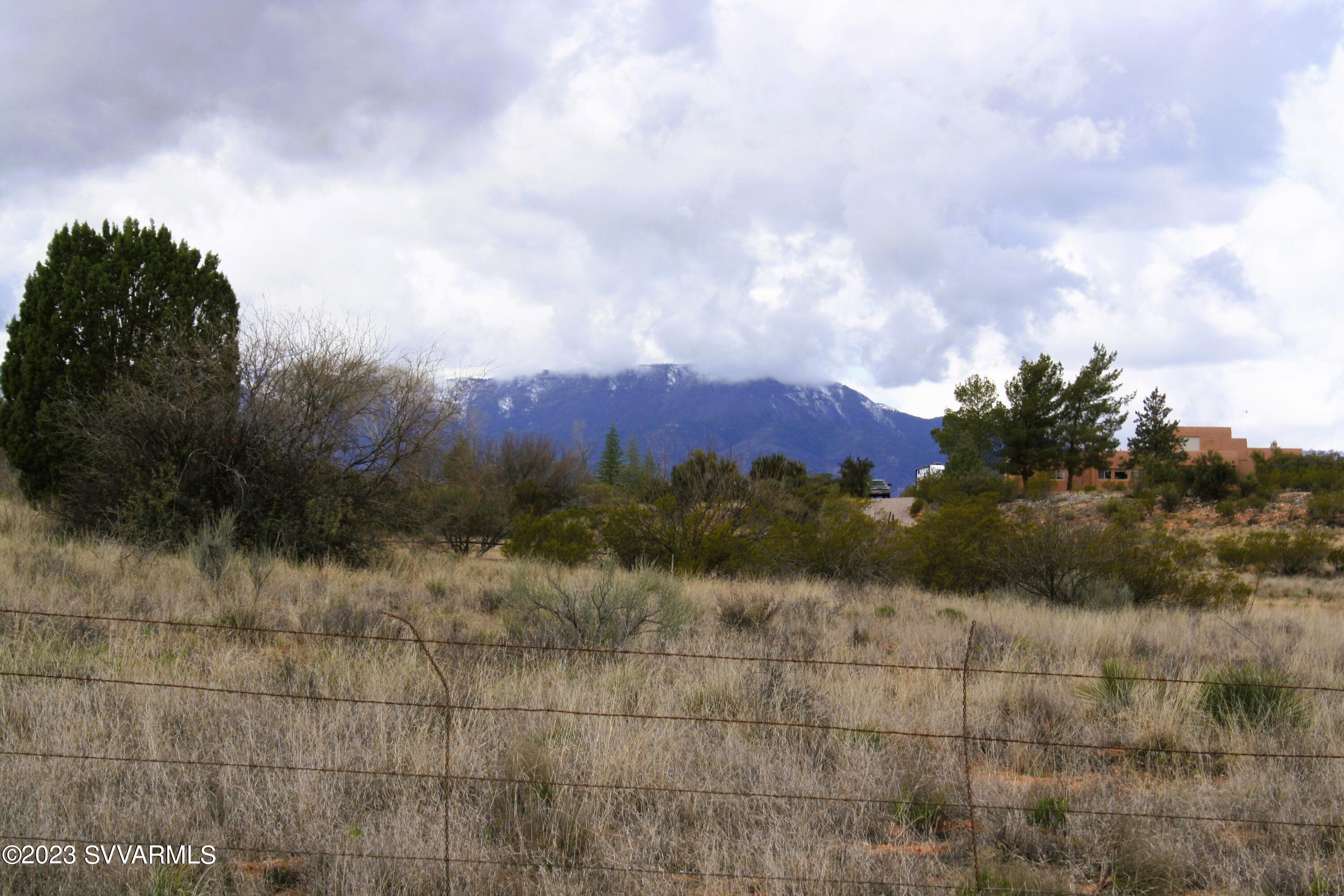 00 S Singing Spur Trail