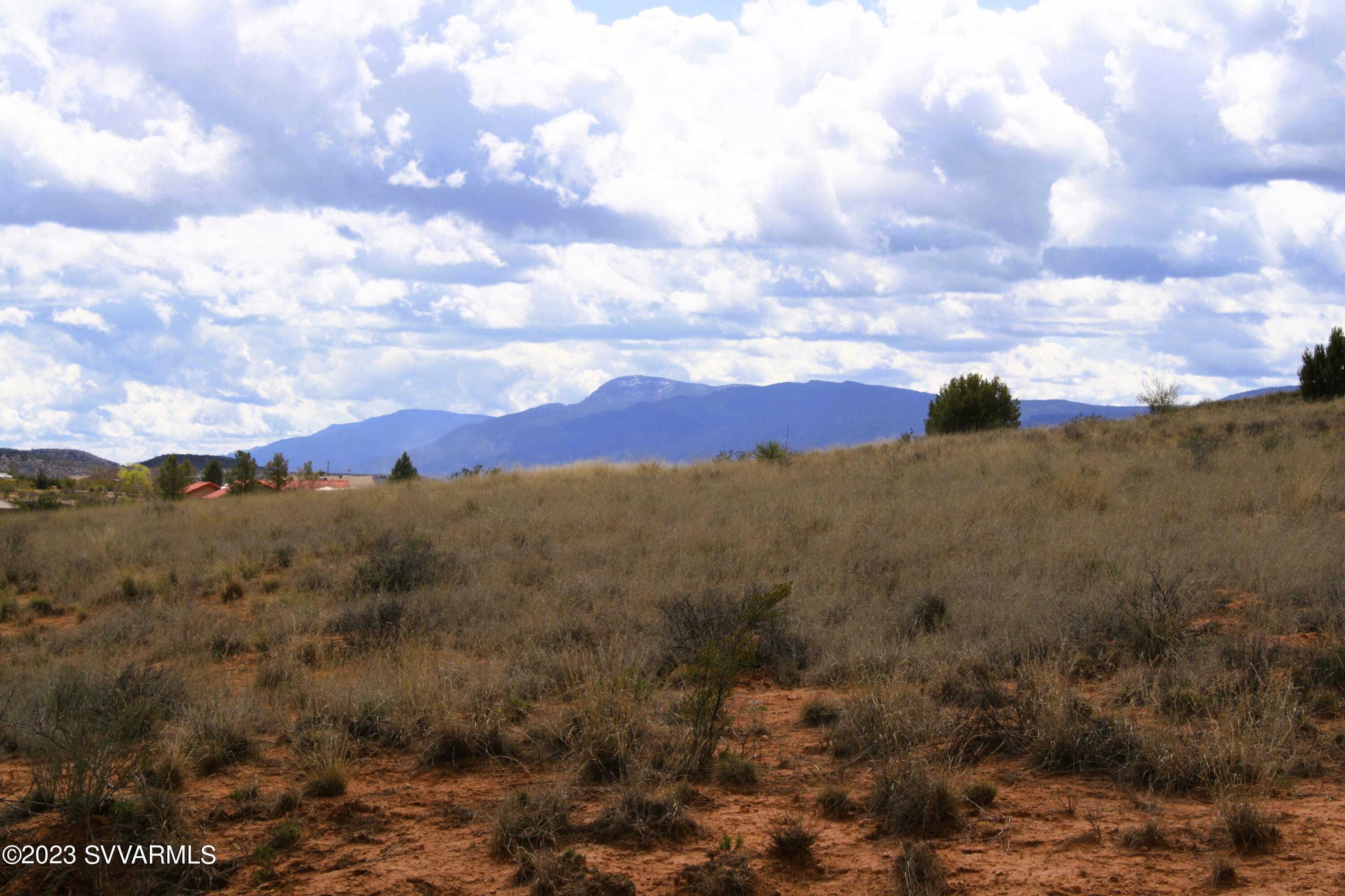 00 S Singing Spur Trail