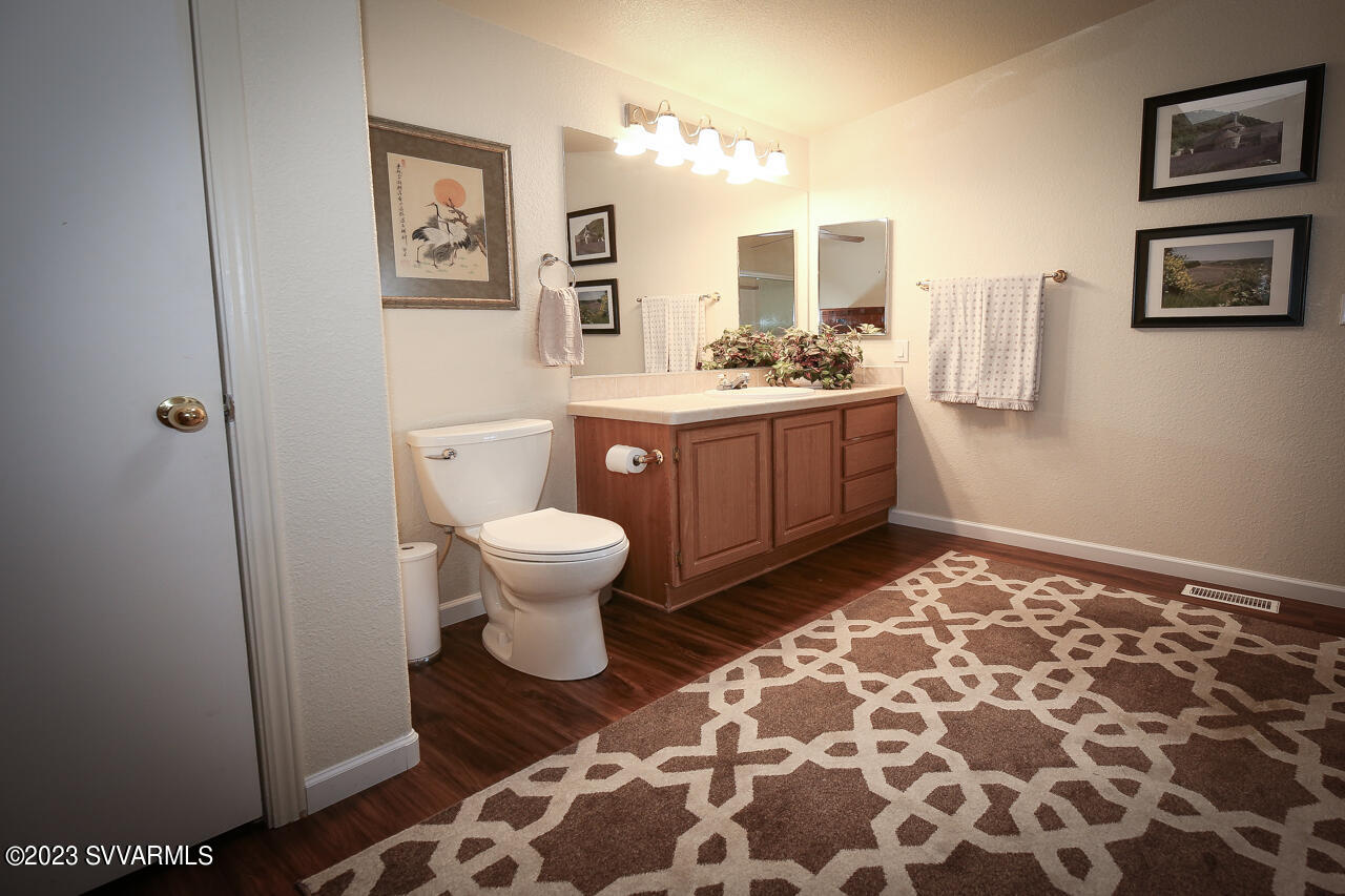 2050 W State Route 89a, 352