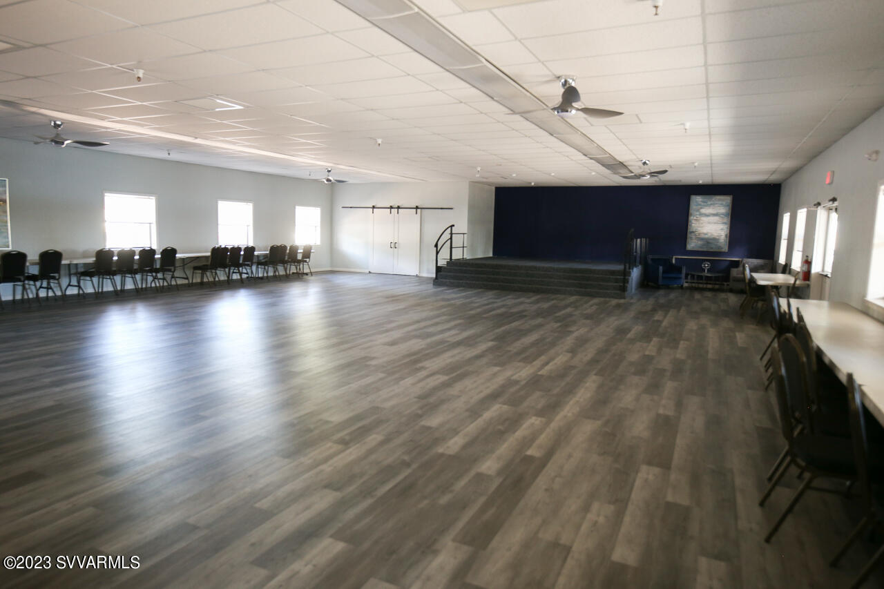 2050 W State Route 89a, 352