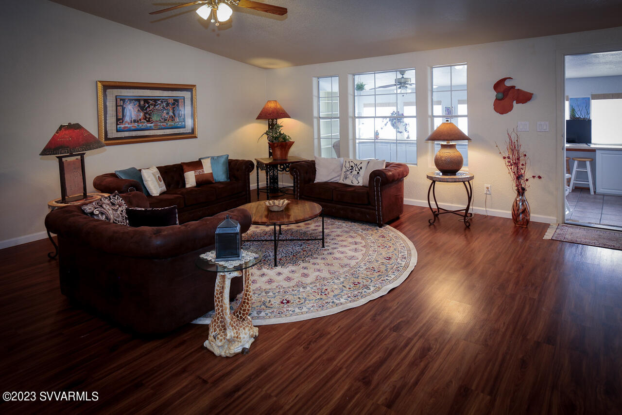 2050 W State Route 89a, 352