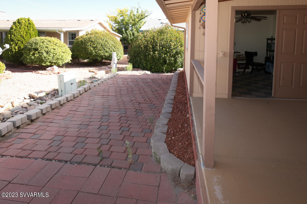 2050 W State Route 89a, 352