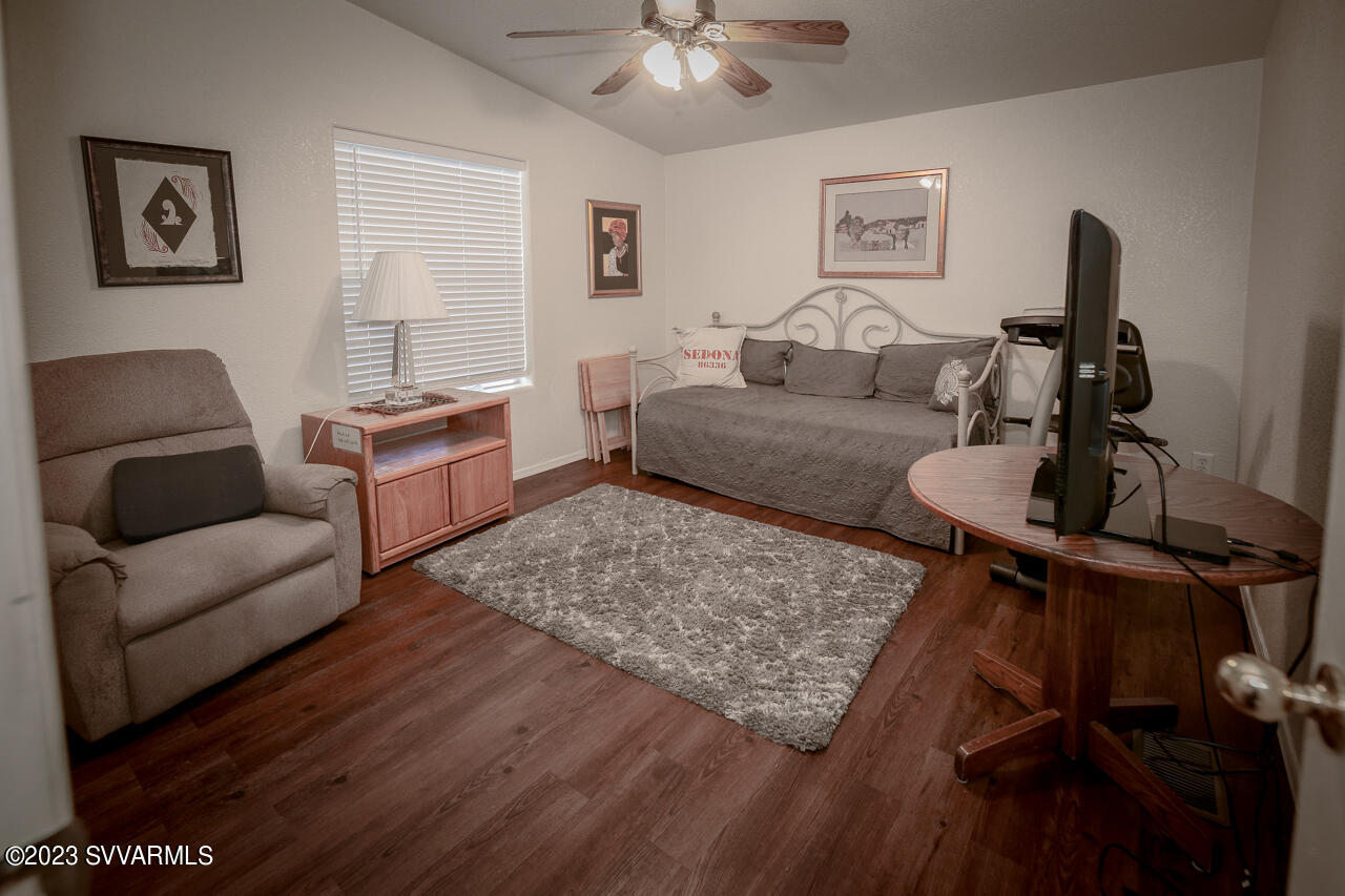 2050 W State Route 89a, 352