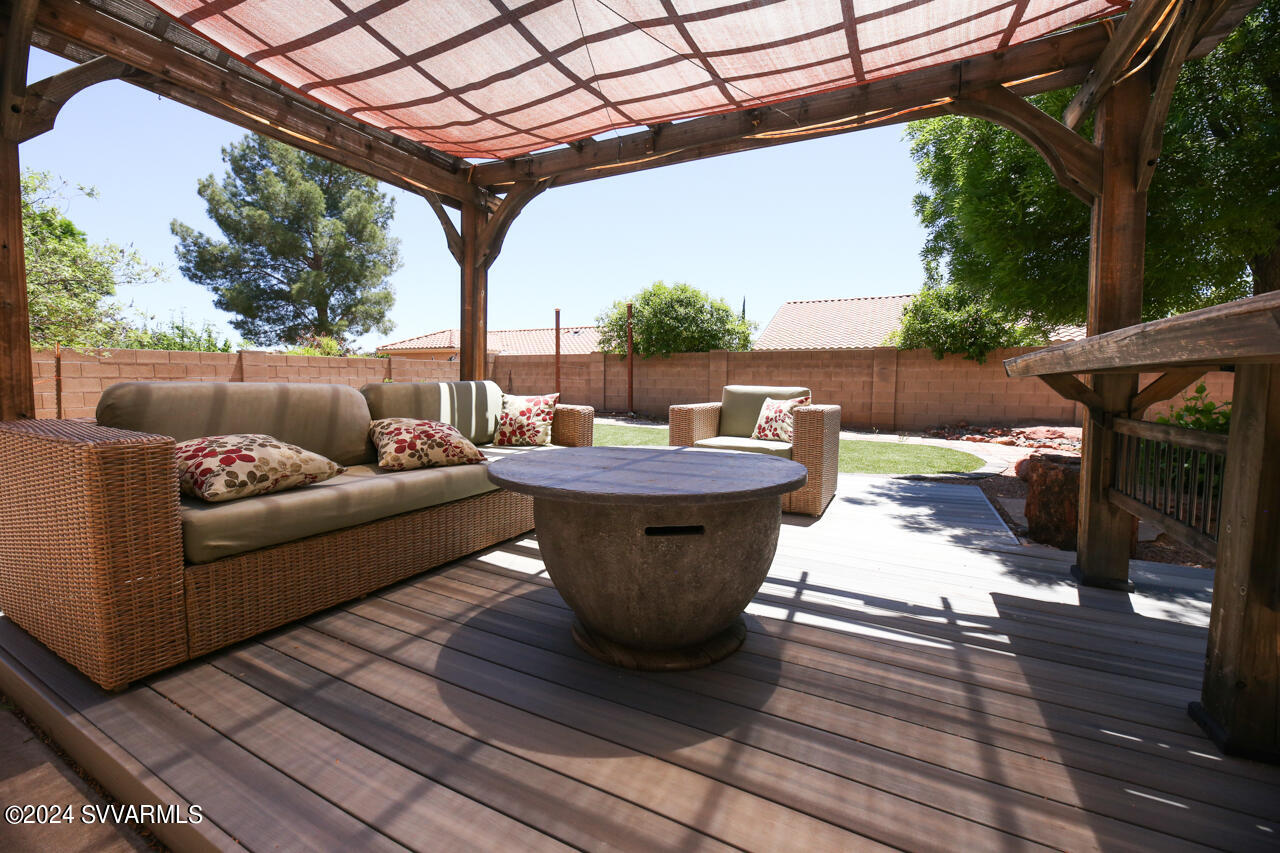 1305 E Crestview Drive