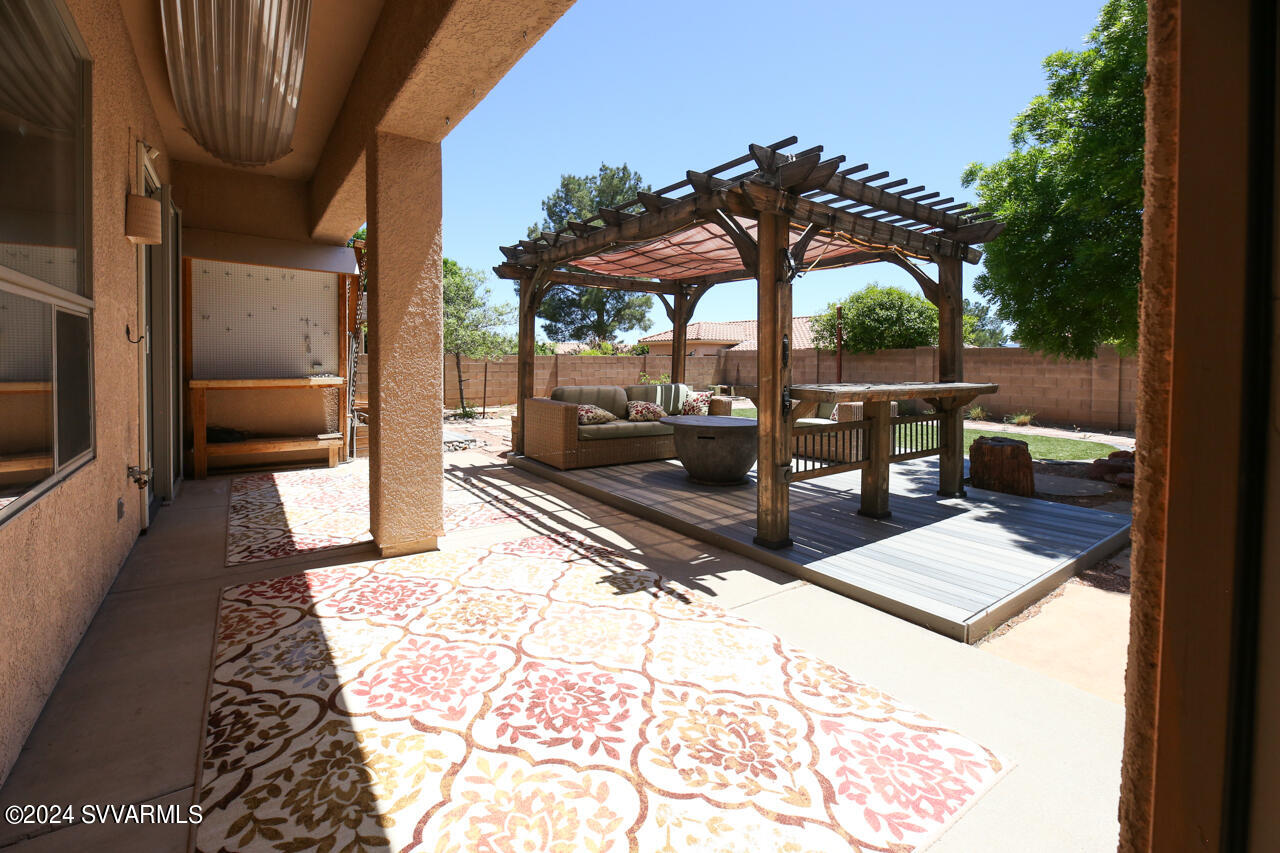 1305 E Crestview Drive