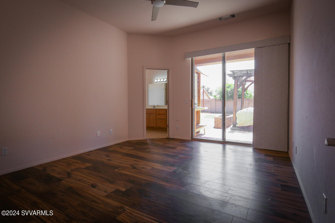 1305 E Crestview Drive