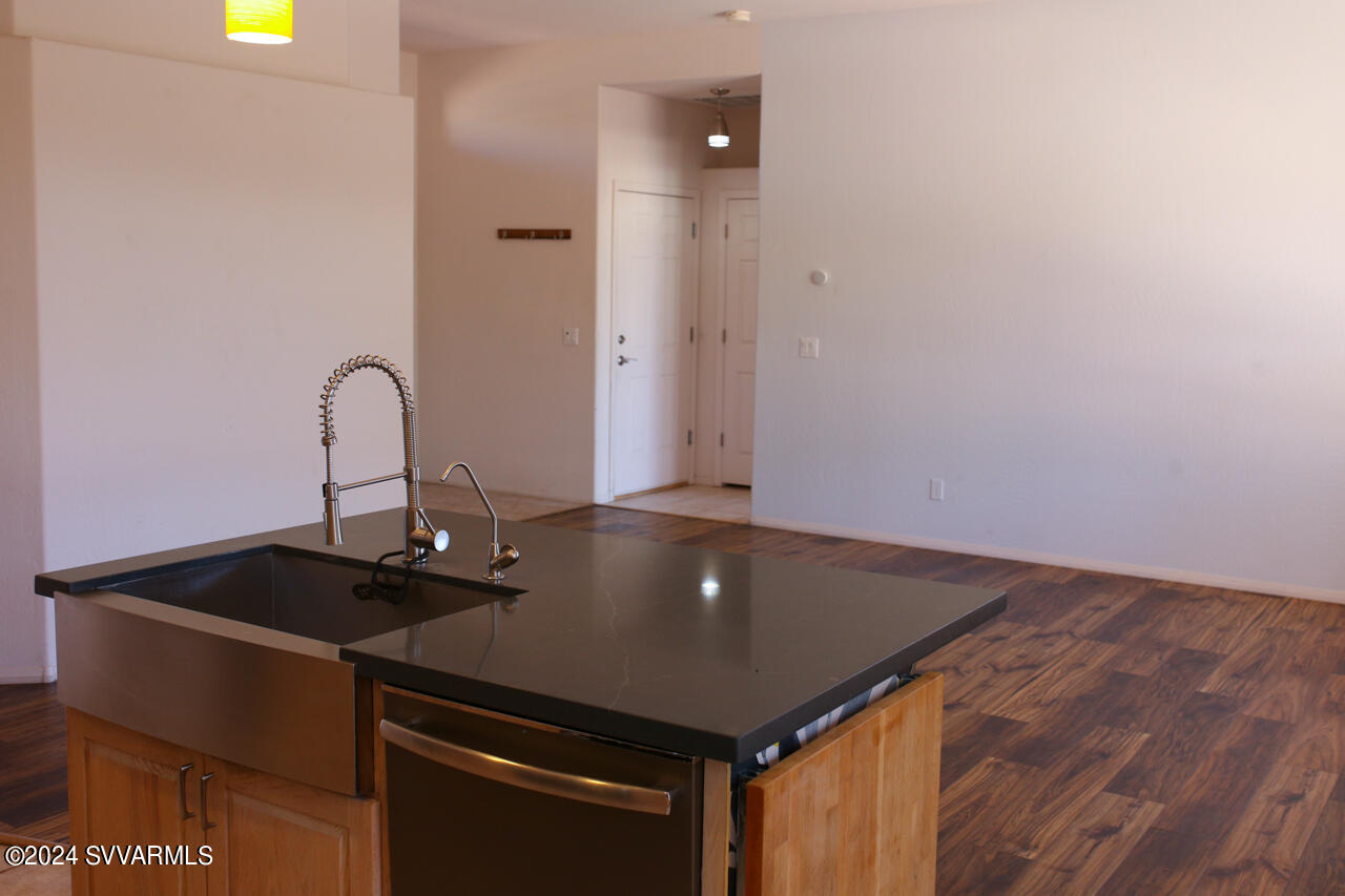 1305 E Crestview Drive